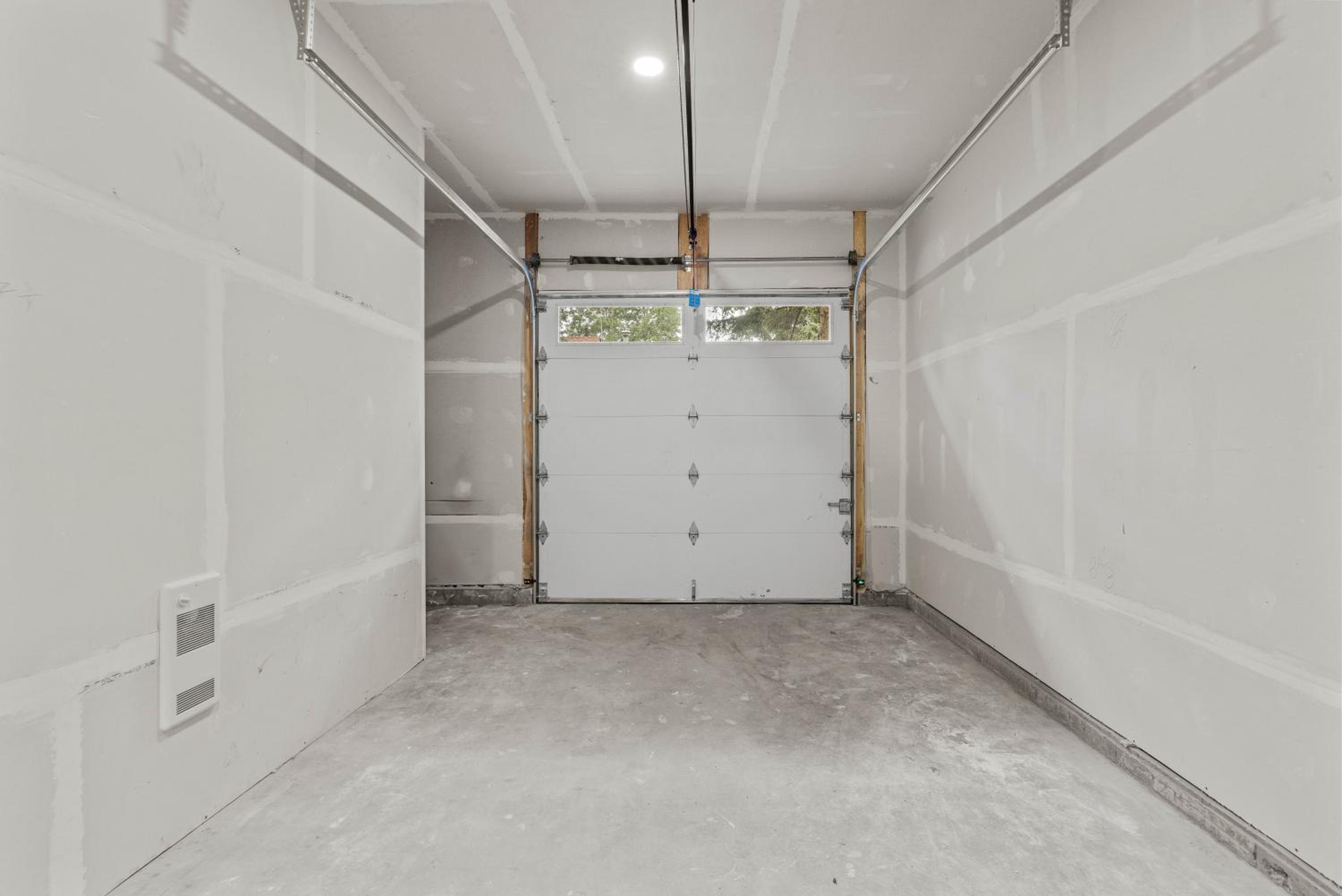 ML4- Private Rooftop Hot Tub Oasis- Entire townhouse with MTN View