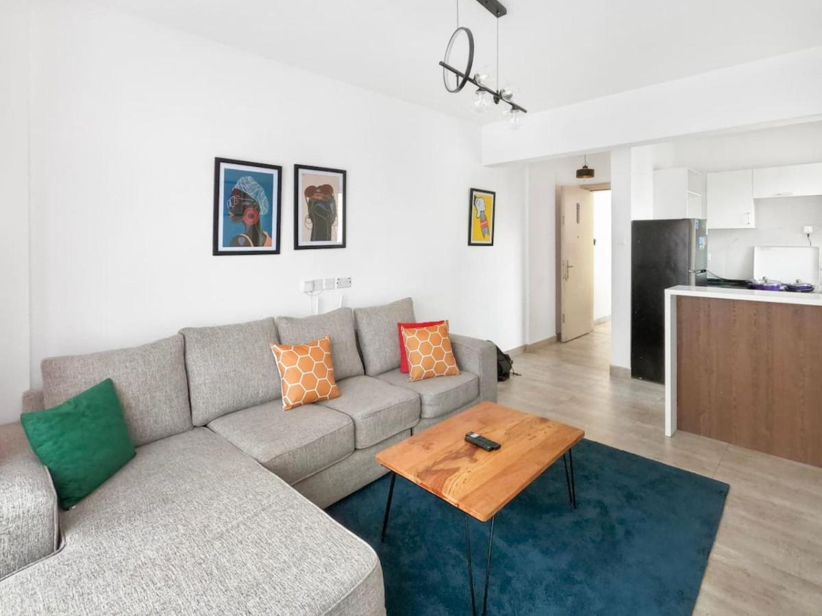 Fully equipped 1BR Apt W Prime Location, King Bed view 4