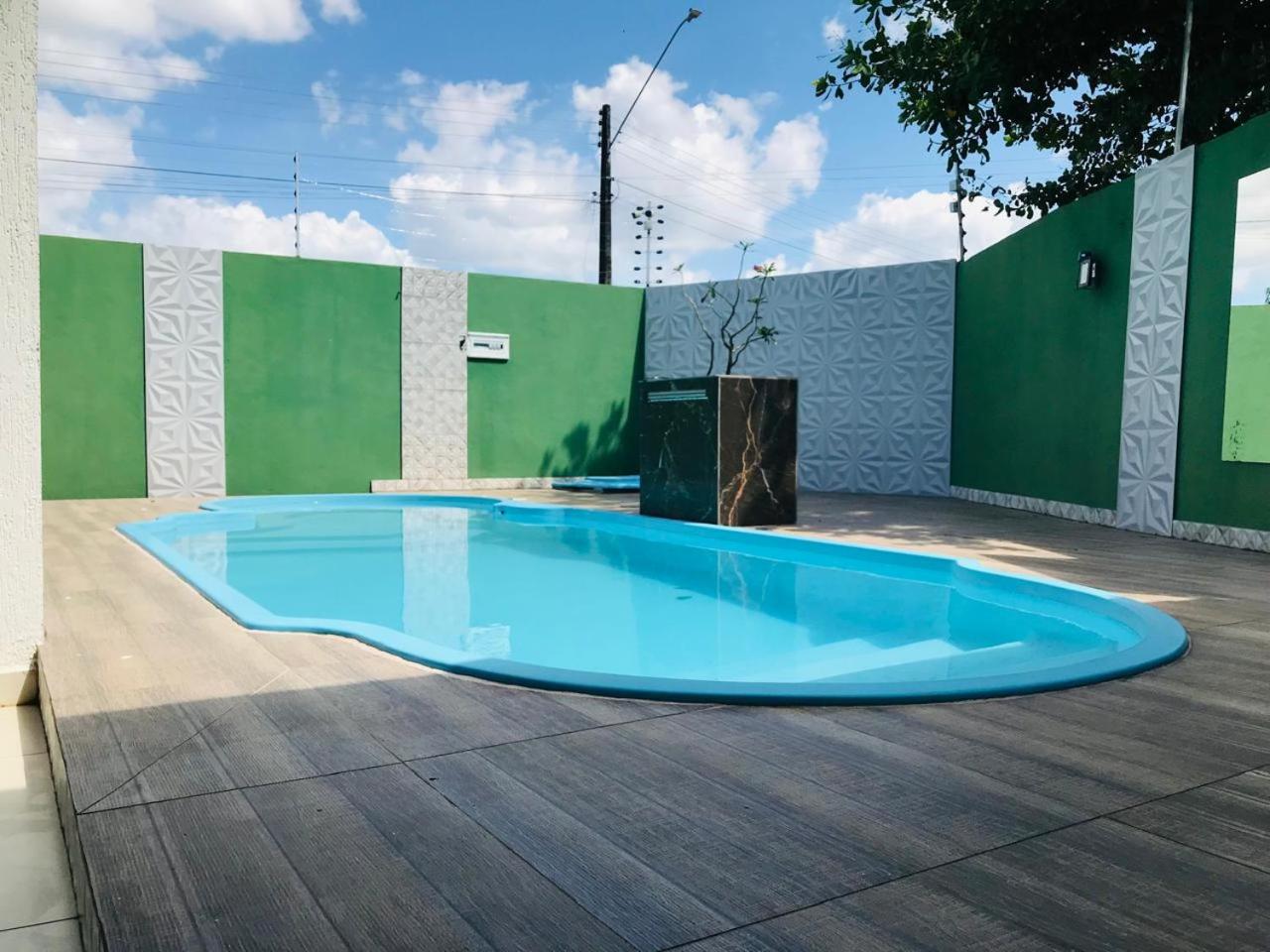 Casa mobiliado com piscina