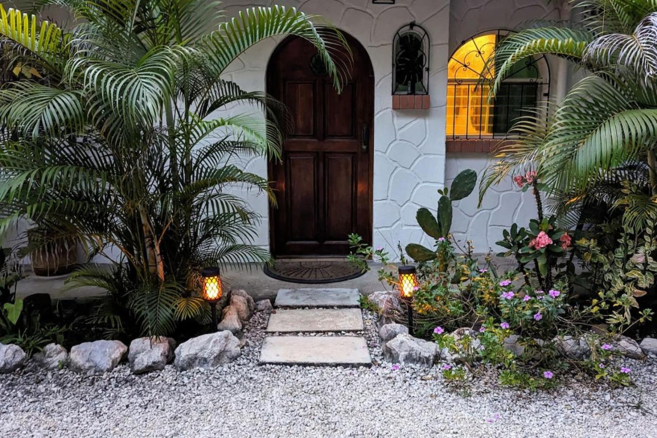Tico Tiki Vacation Villa, 5 Bedroom