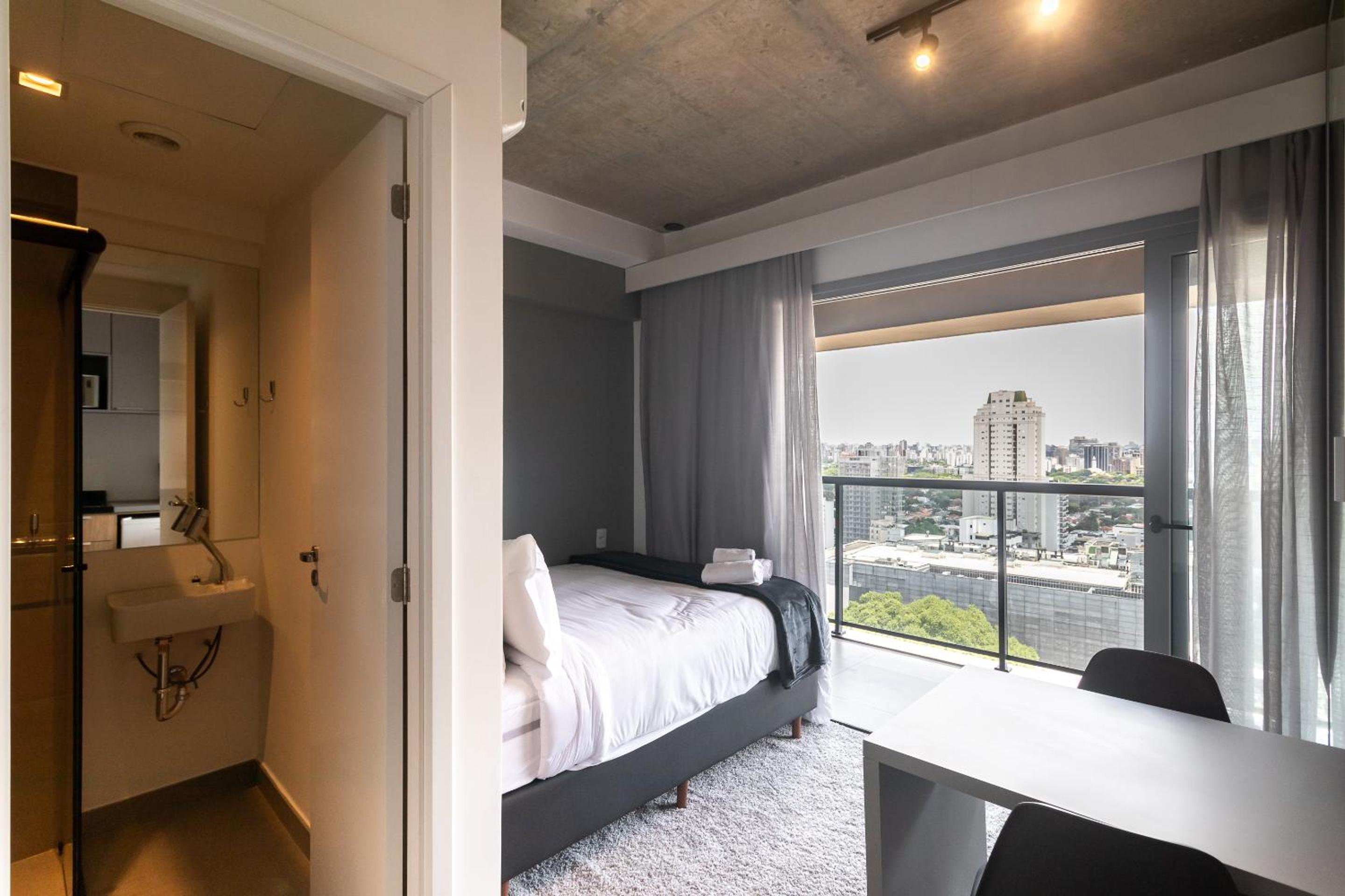 360 VN On Lorena by Housi