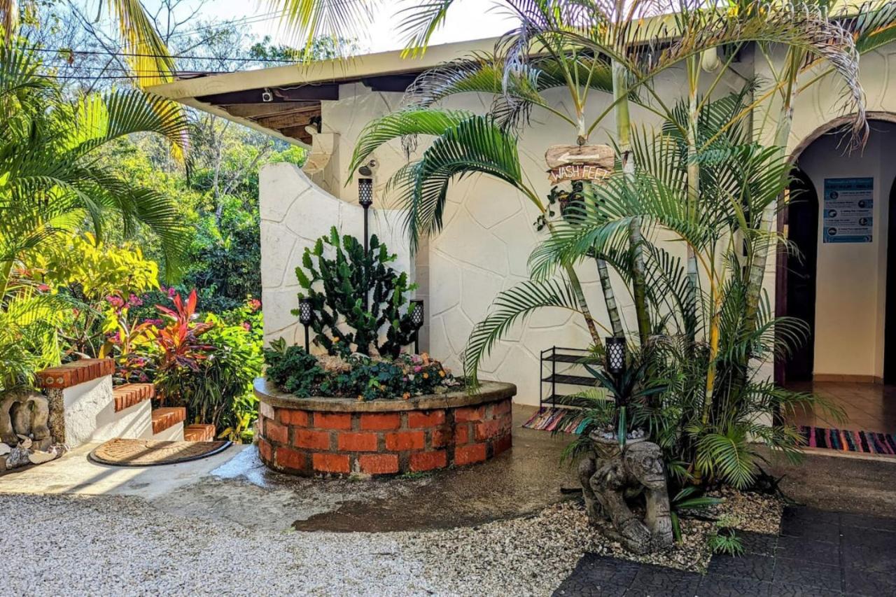Tico Tiki Vacation Villa, 5 Bedroom