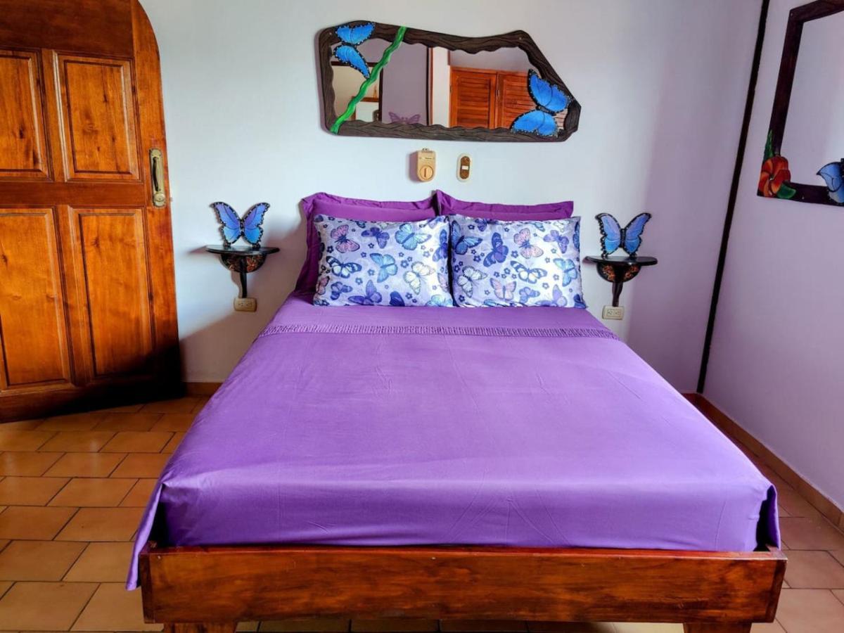 Tico Tiki Vacation Villa, 5 Bedroom