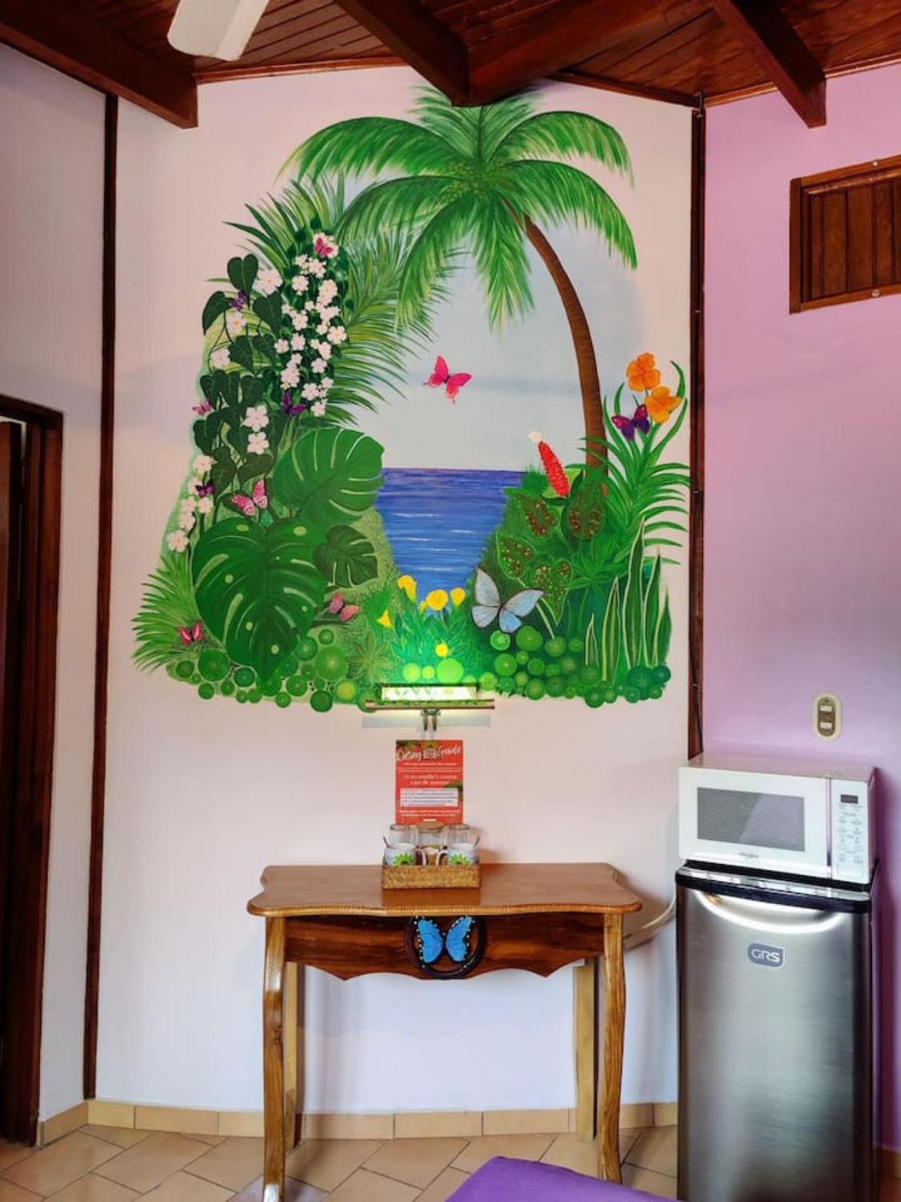 Tico Tiki Vacation Villa, 5 Bedroom