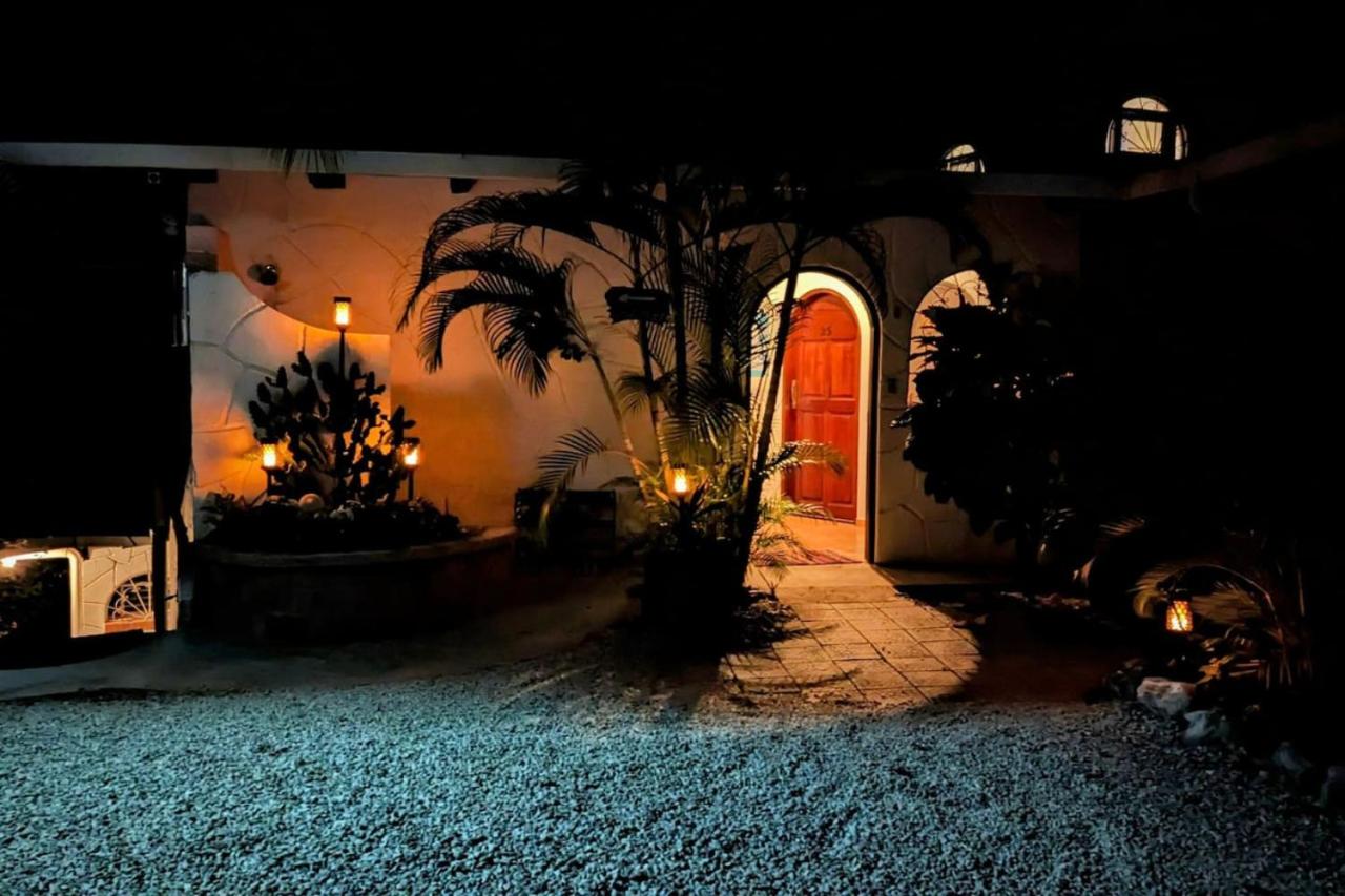 Tico Tiki Vacation Villa, 5 Bedroom