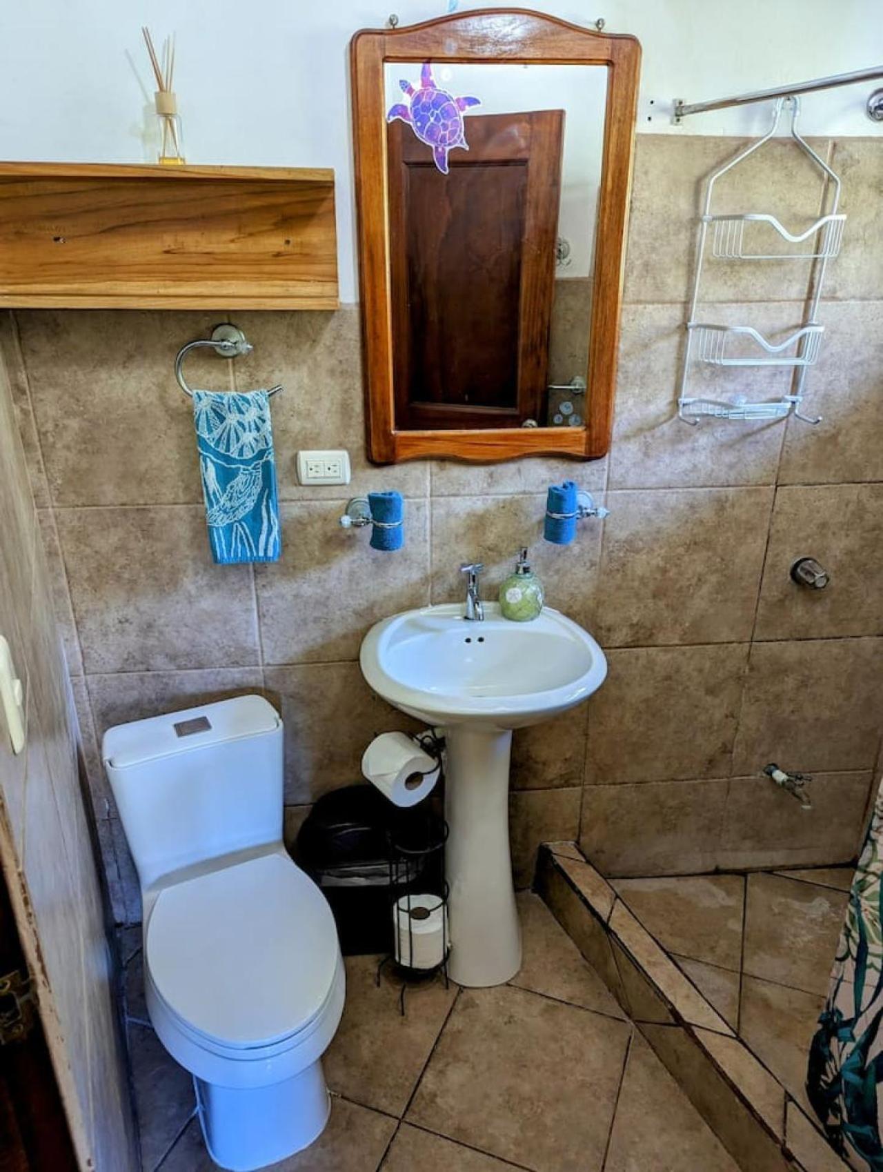 Tico Tiki Vacation Villa, 5 Bedroom