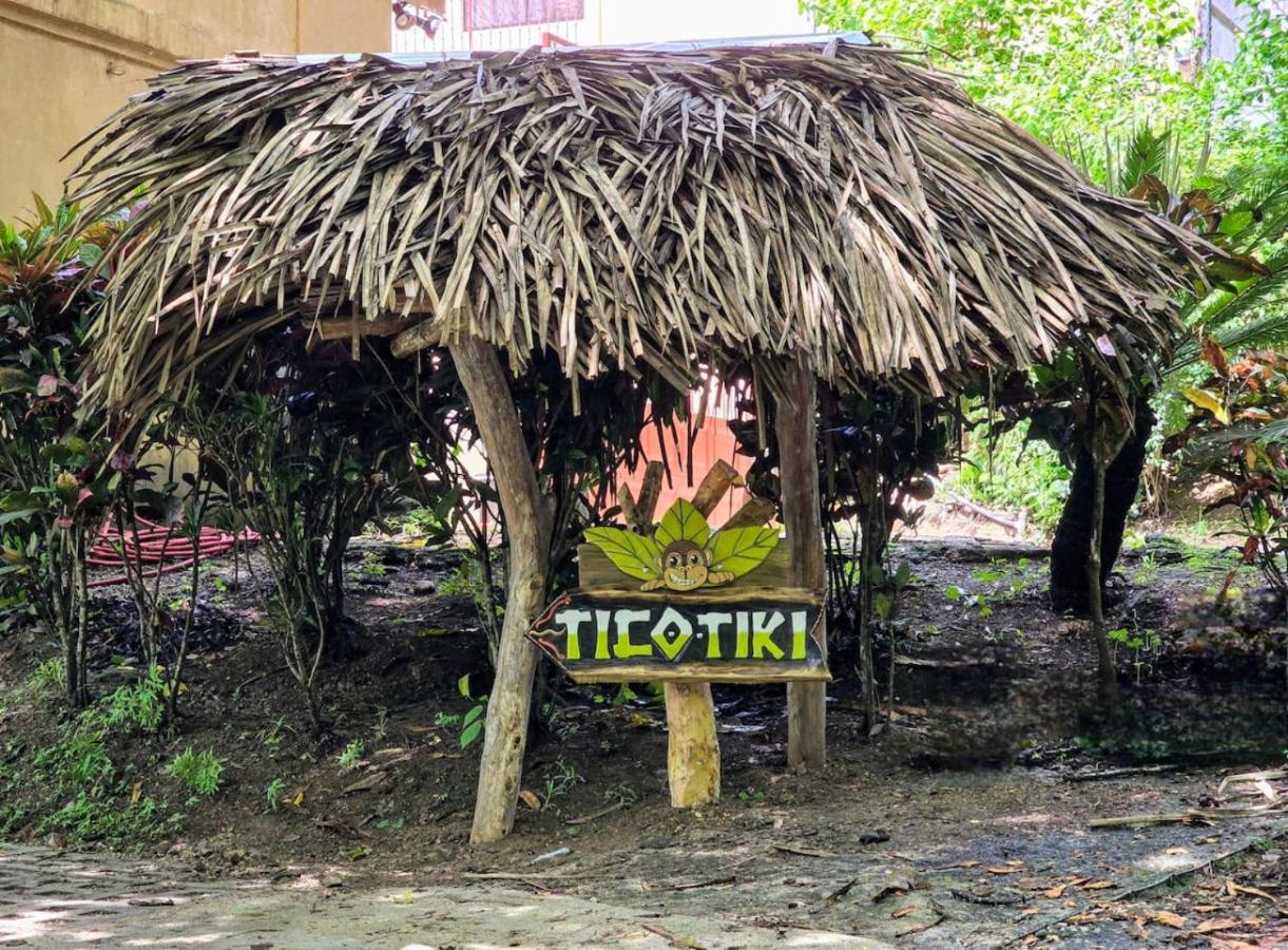 Tico Tiki Vacation Villa, 5 Bedroom