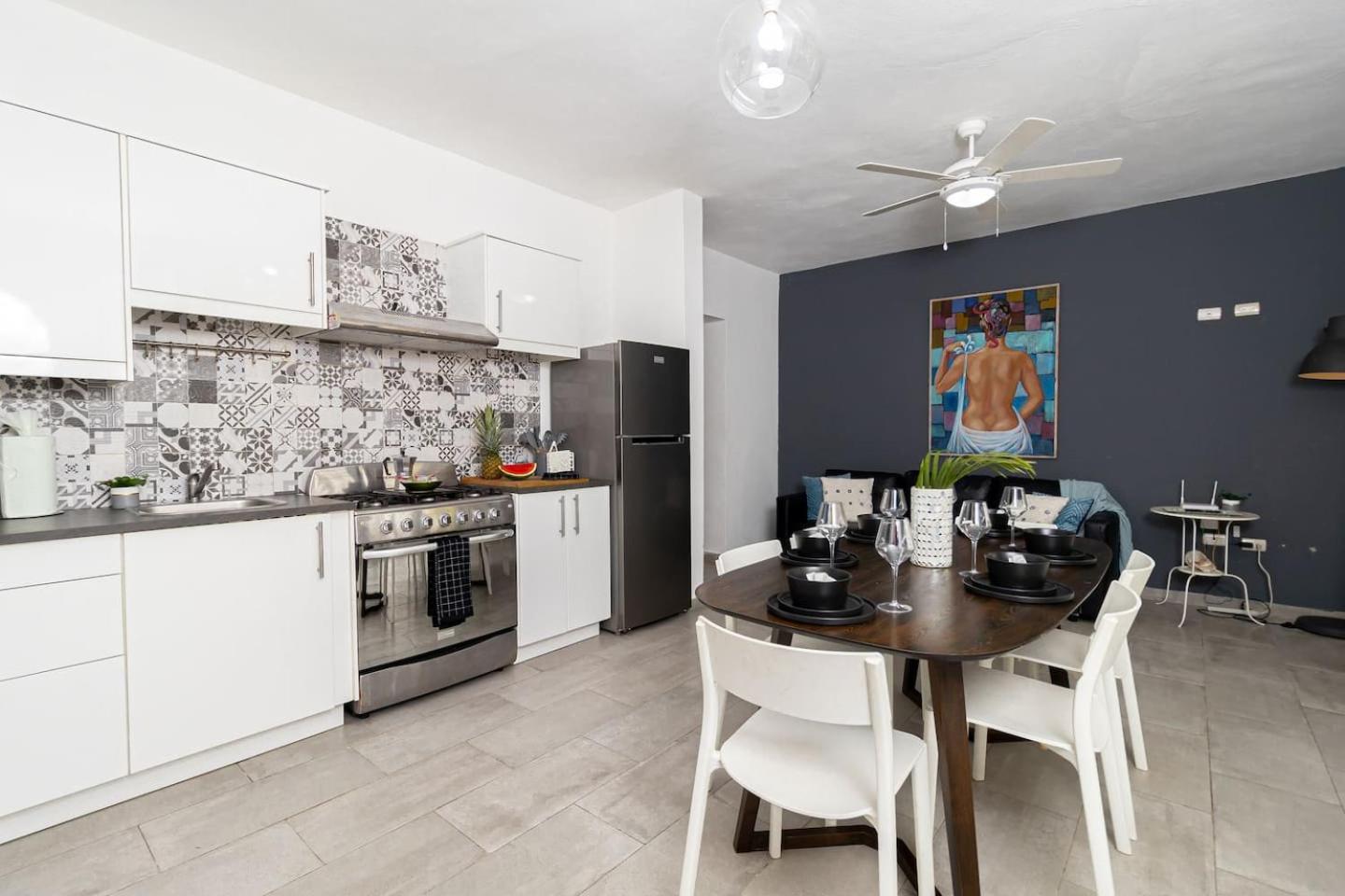 Coastal Luxury 2-Bed w Pool Access in Paraiso Bayahibe