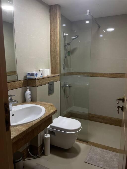 2- bedroom Apartment in AlQurum, Muscat view 5