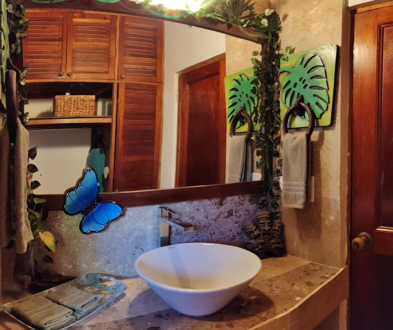 Tico Tiki Vacation Villa, 3 Bedroom