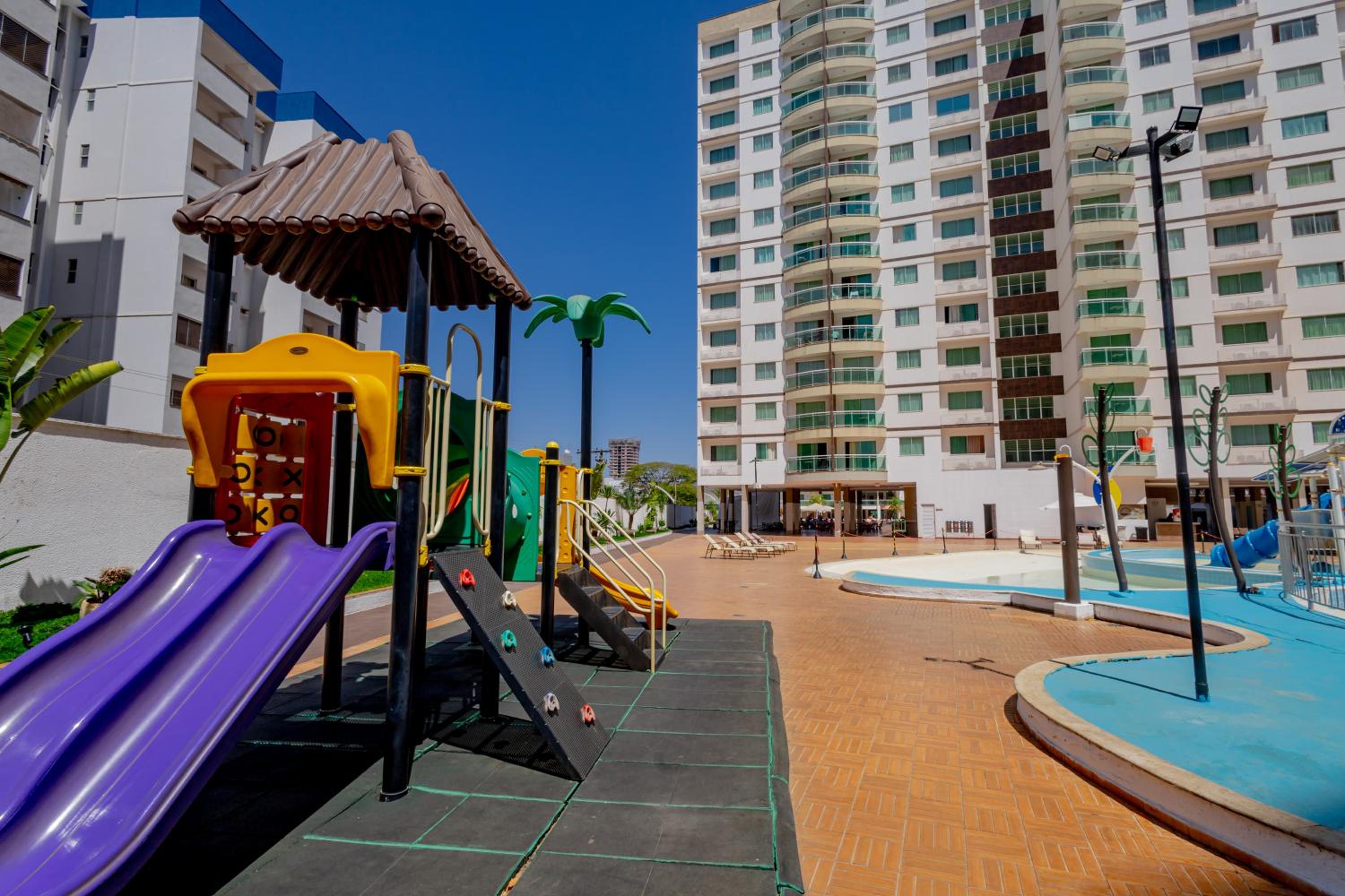 Mineir.INN - Riviera | Lazer com Piscinas 24h