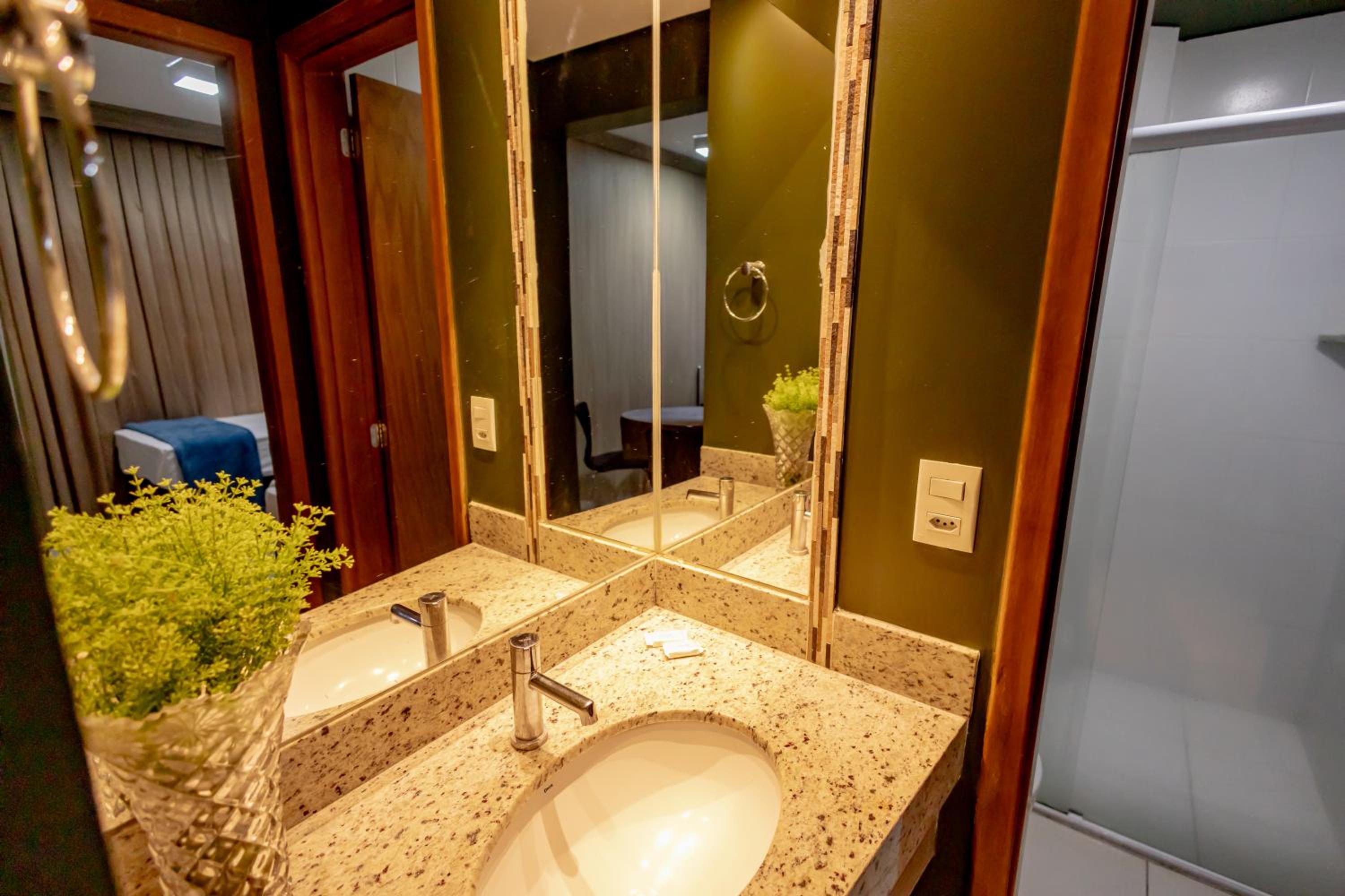 Mineir.INN - Riviera | Lazer com Piscinas 24h