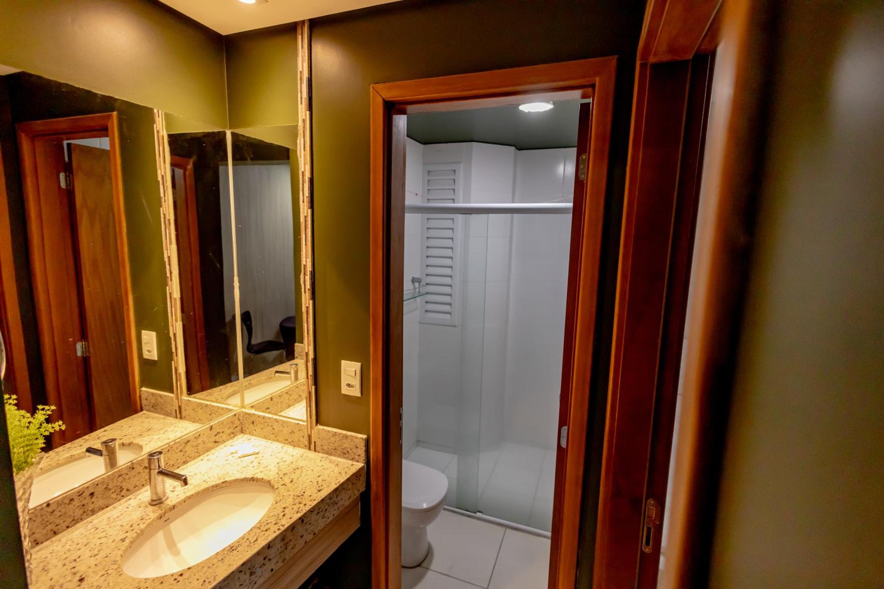 Mineir.INN - Riviera | Lazer com Piscinas 24h
