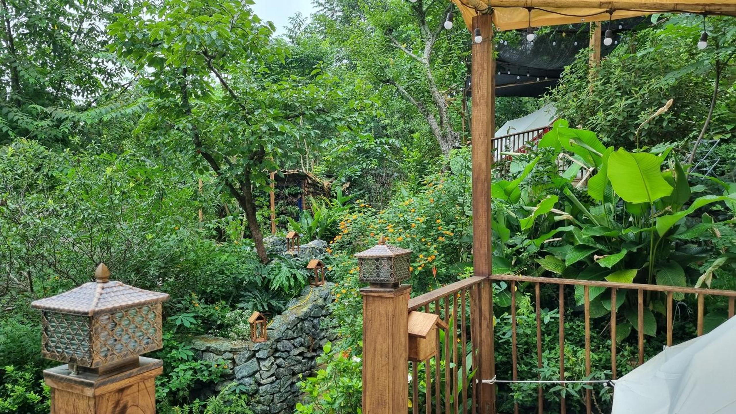 Xieng Retreat