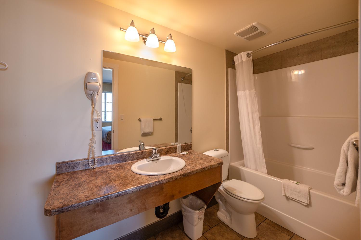 Sahara Courtyard Inn Penticton