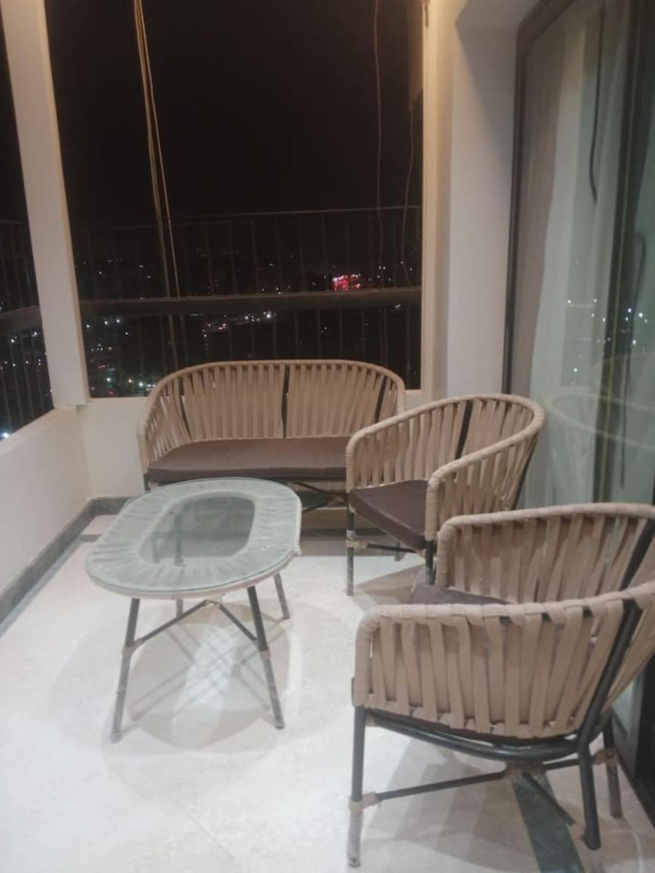 eg-b-202 2bedroom with balcony in Albahr ALazam
