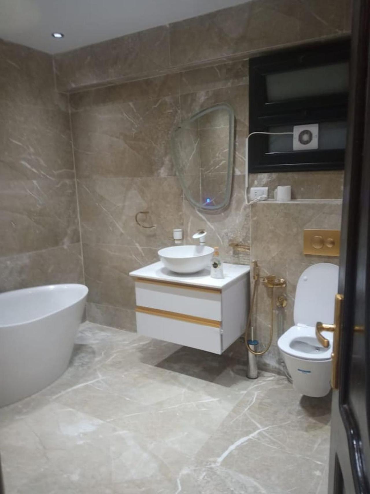 eg-b-202 2bedroom with balcony in Albahr ALazam