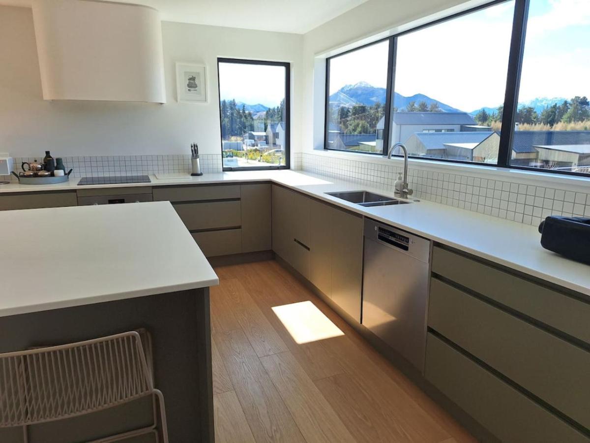 Luxury Lindis Lookout