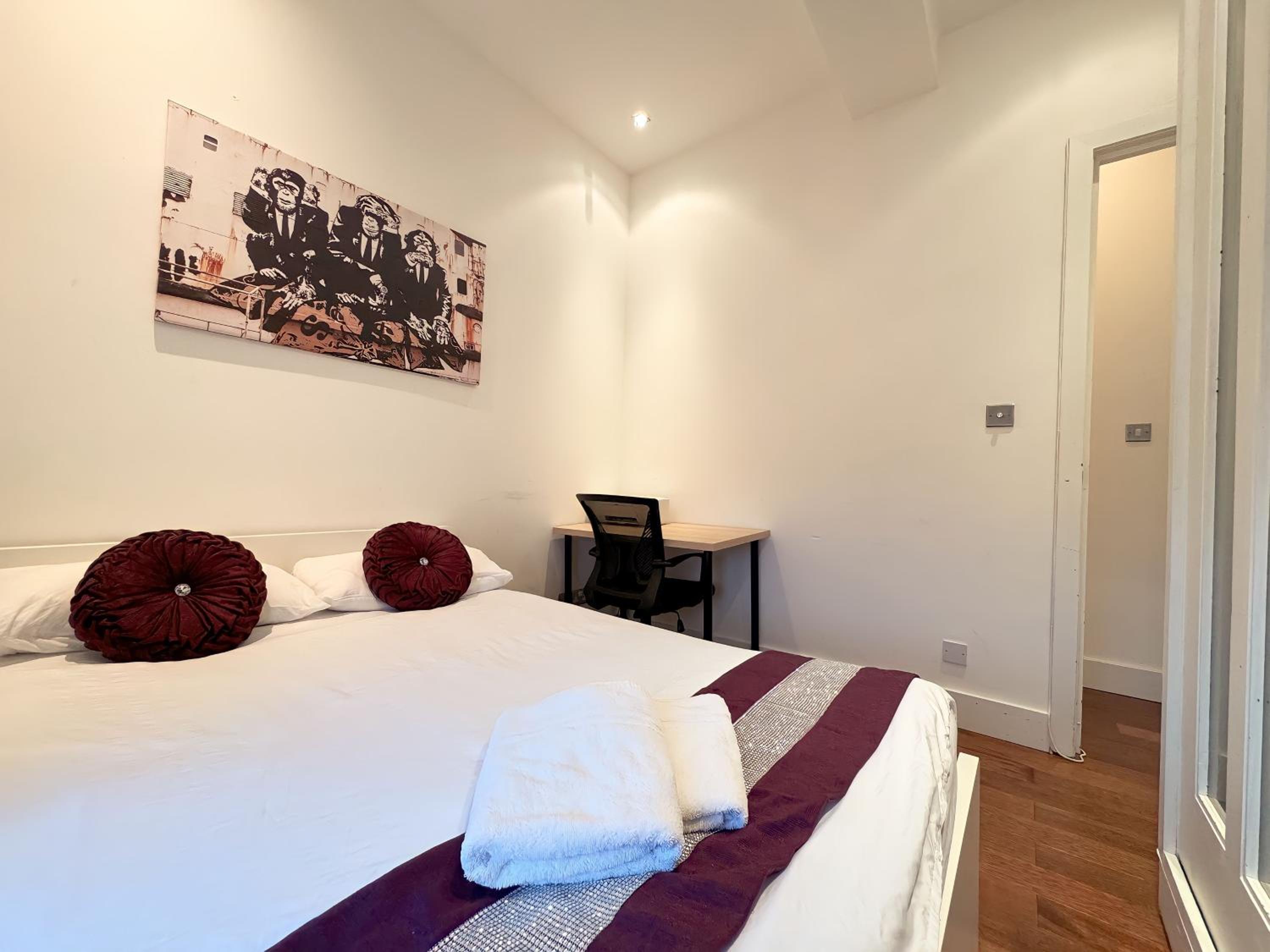 Kensington Premium Three Bed Suites