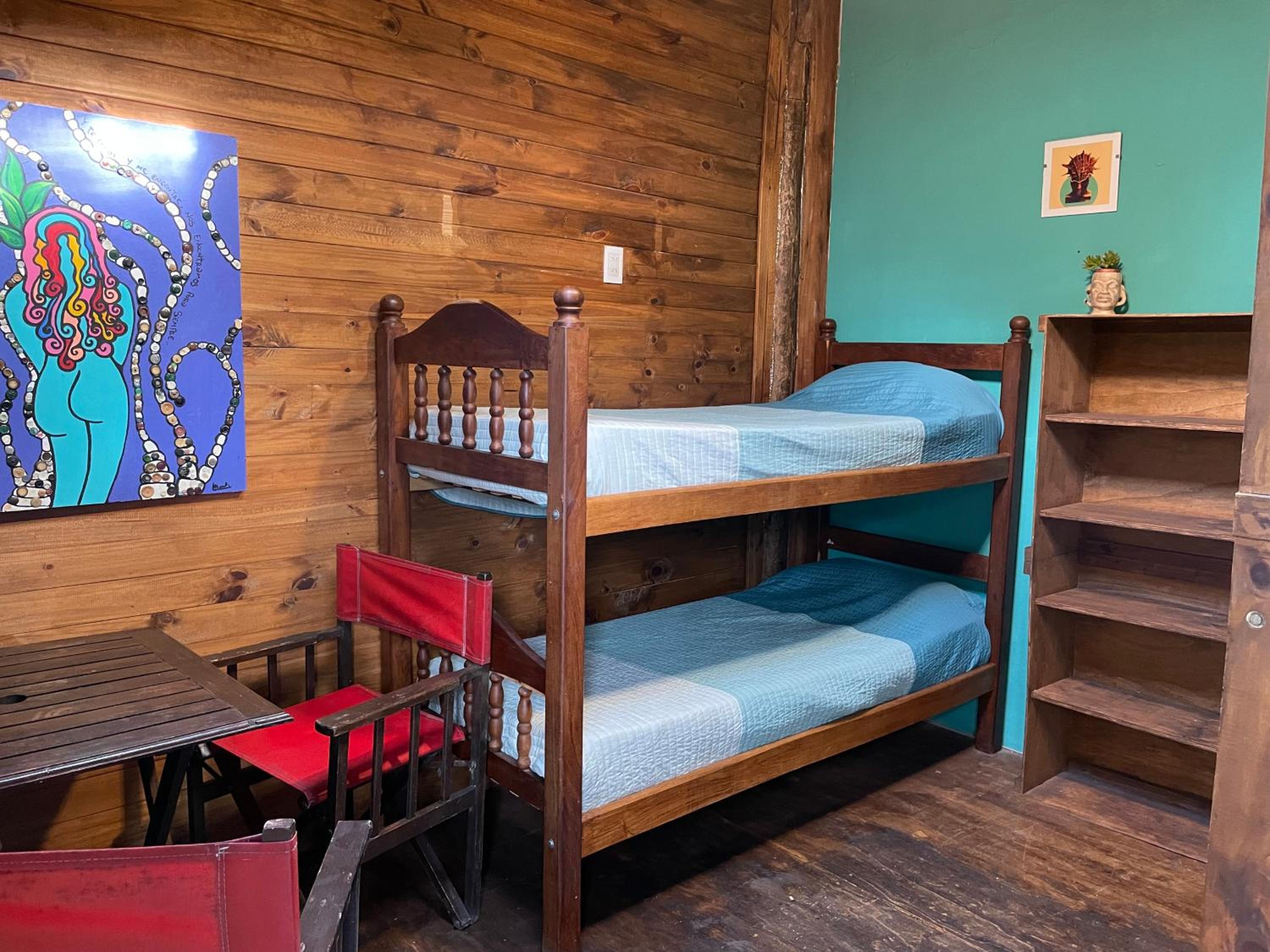 Zeppelin Art-Hostel