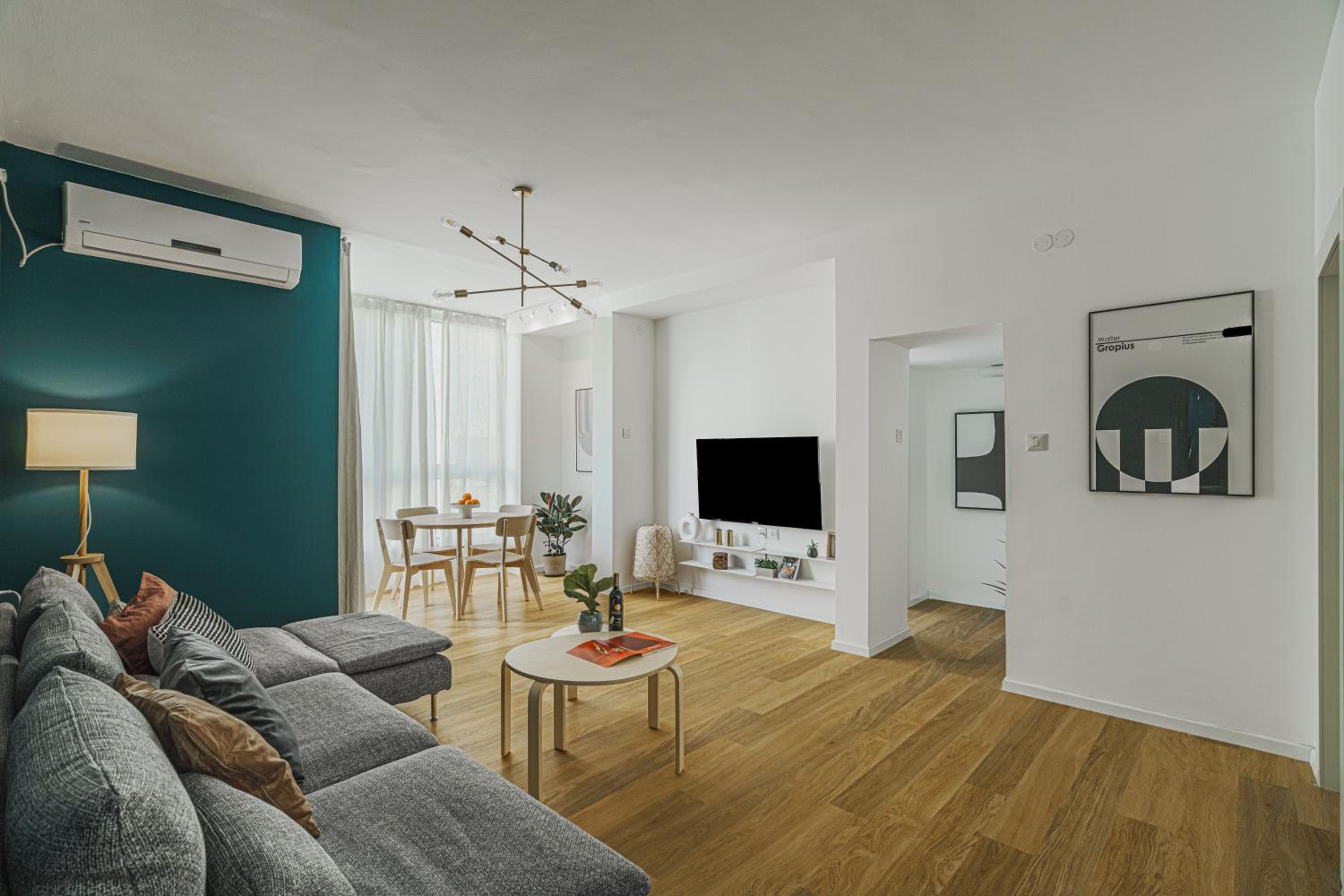 Nabi Yona Apartments