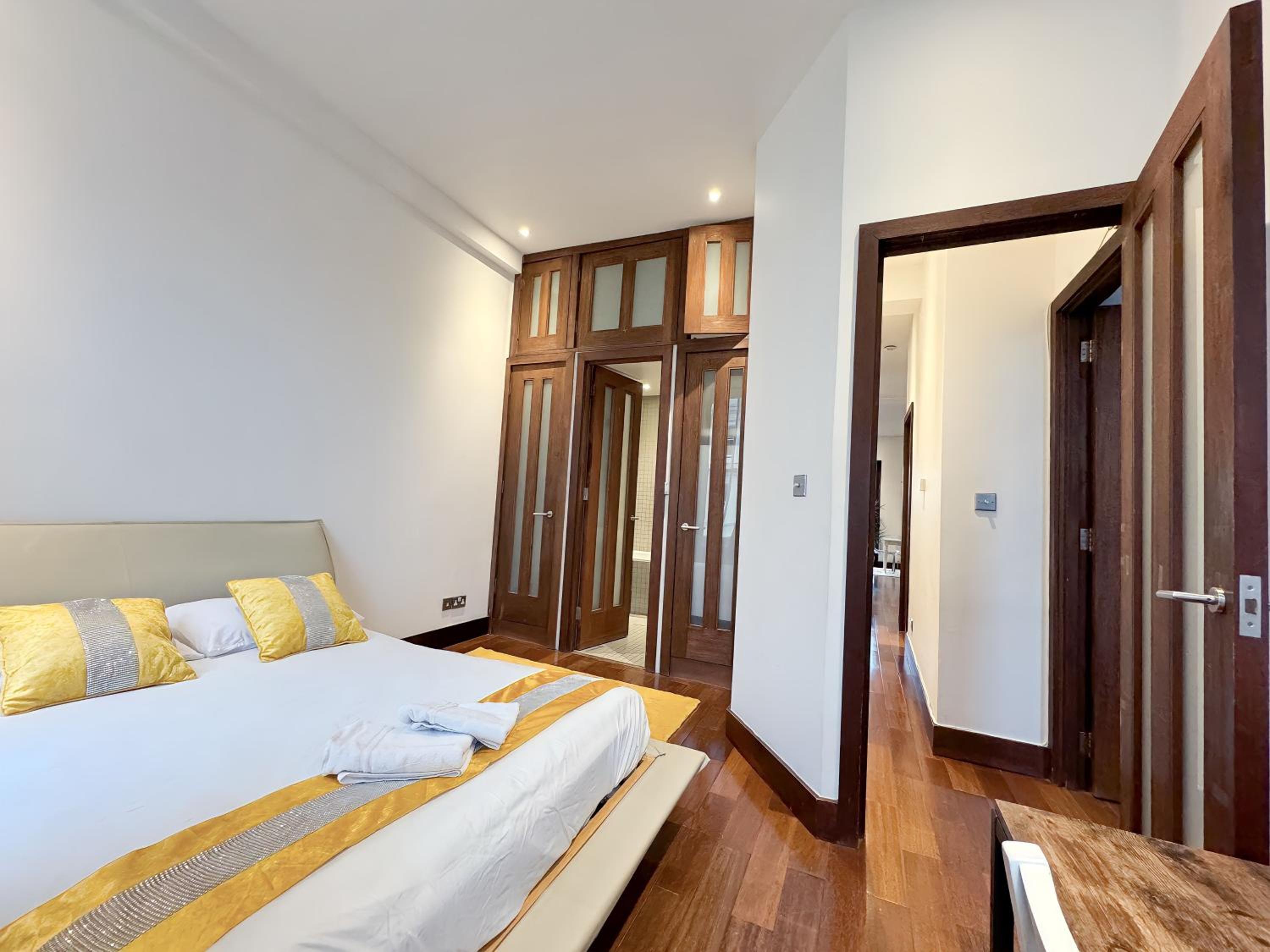 Kensington Premium Three Bed Suites