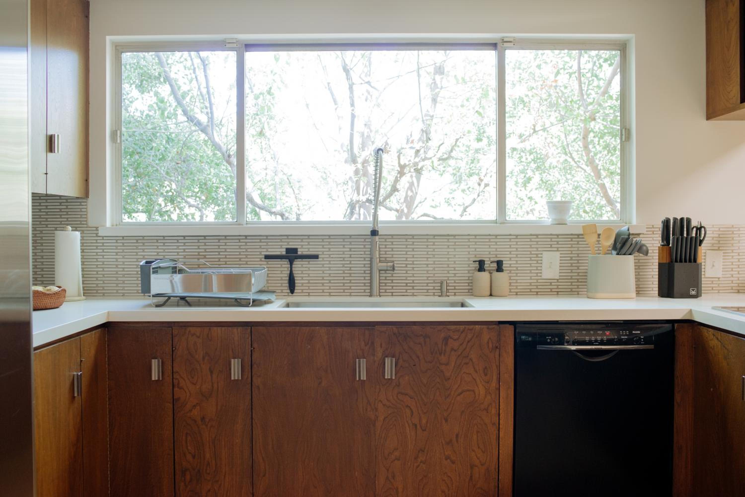 Mid-Century Zen Mountain Getaway