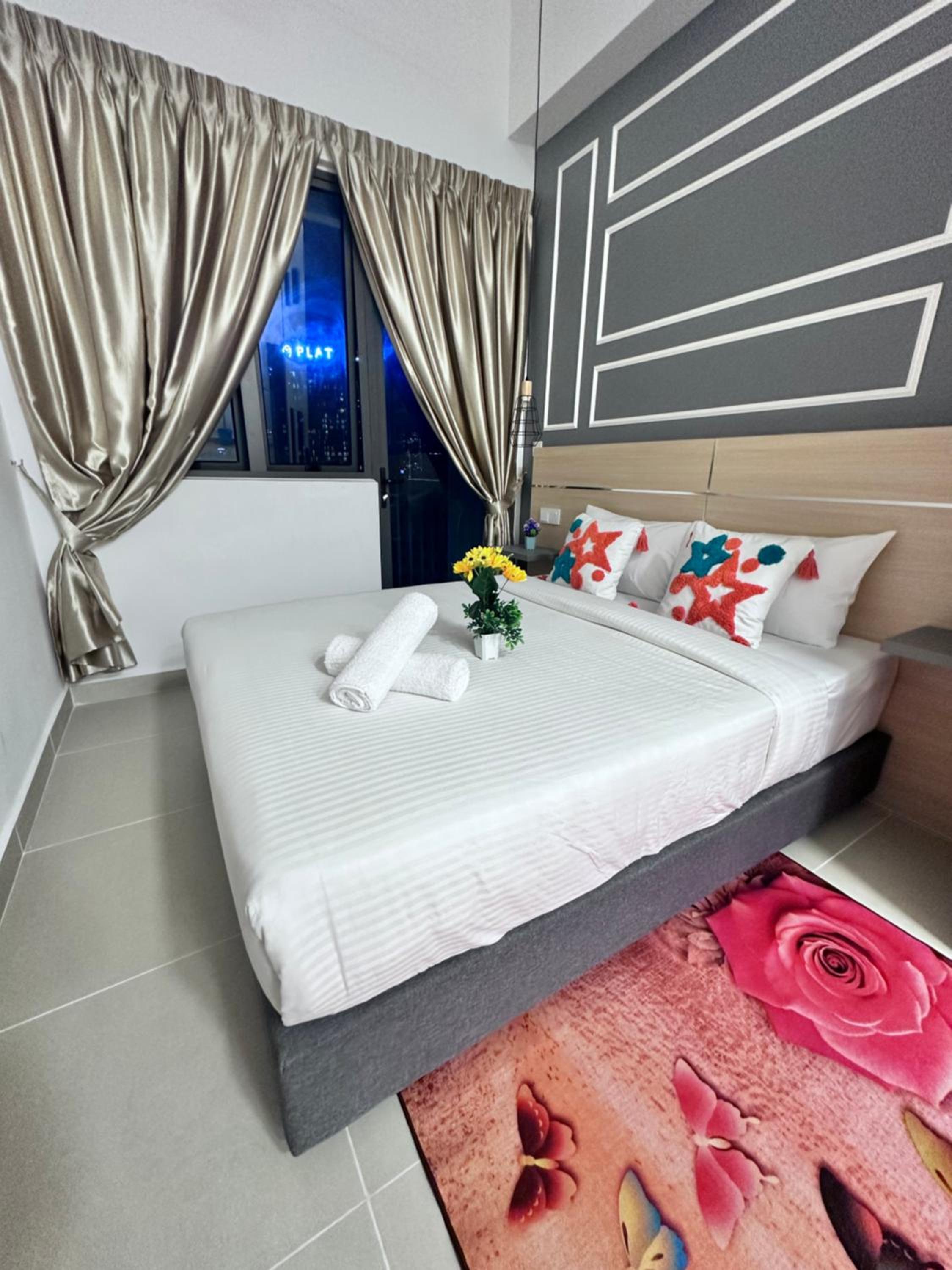 THE LUXE INFINITUM KLCC By KL MALAYSIA