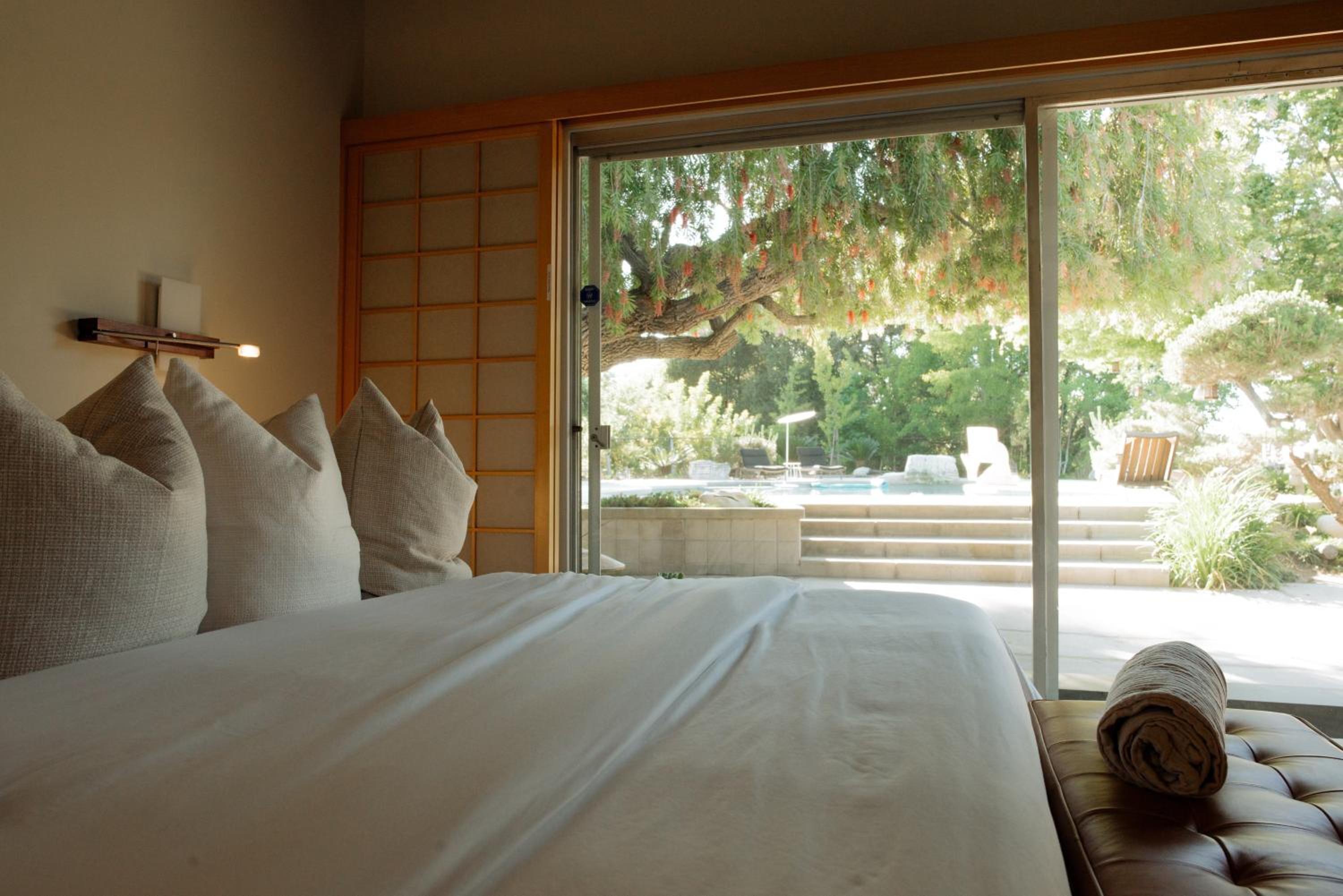 Mid-Century Zen Mountain Getaway