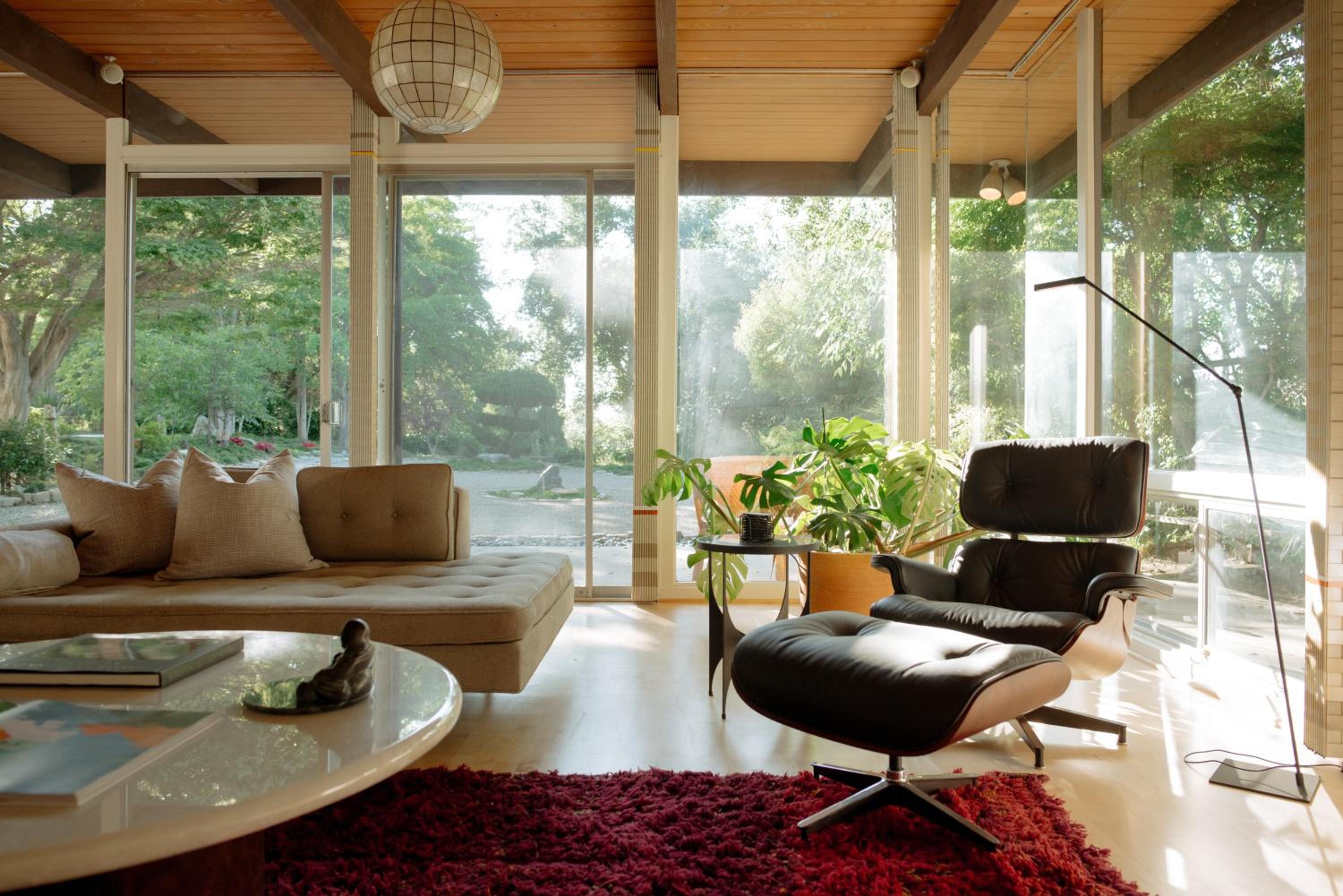Mid-Century Zen Mountain Getaway