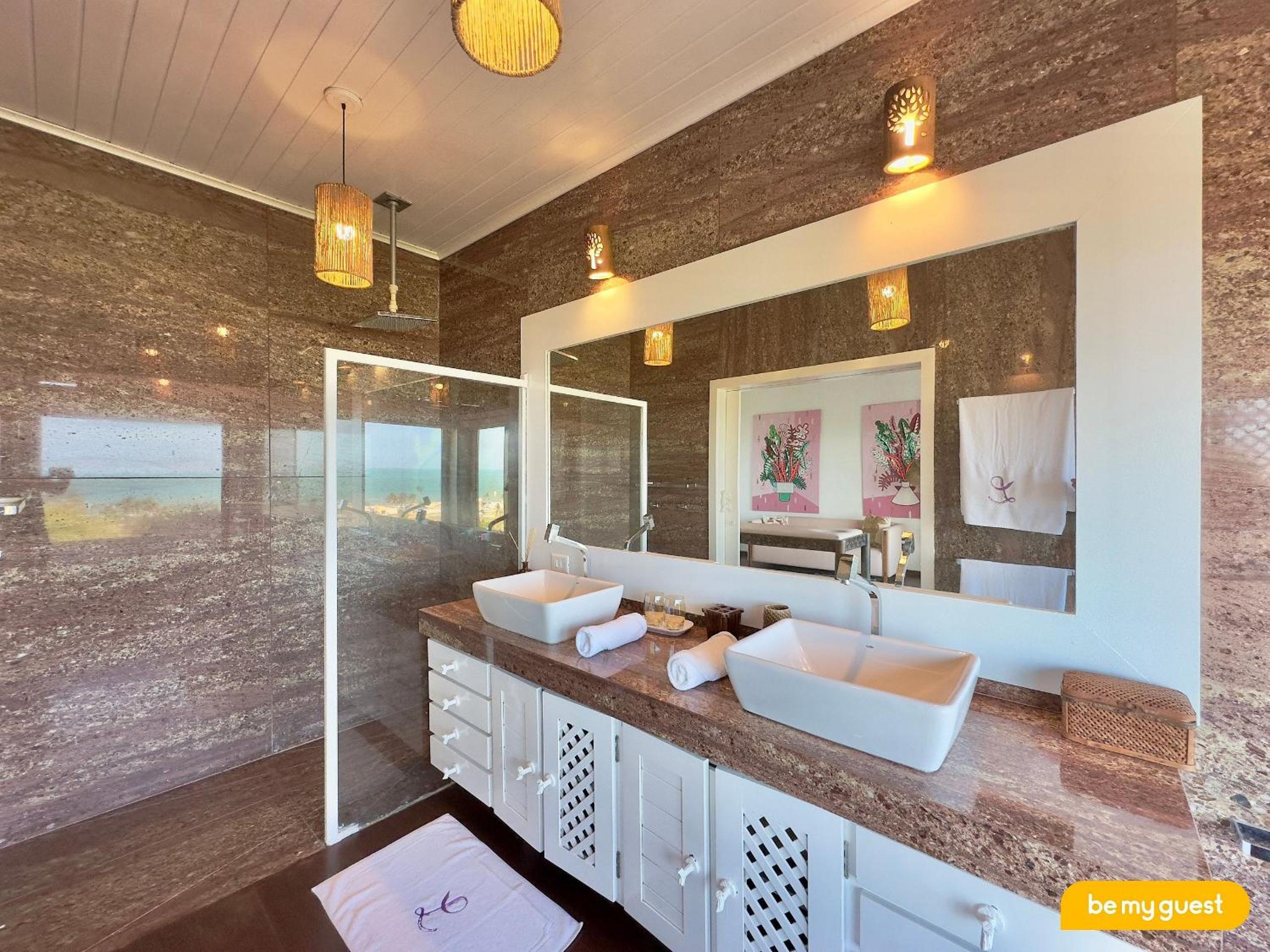 Villas - Beach House