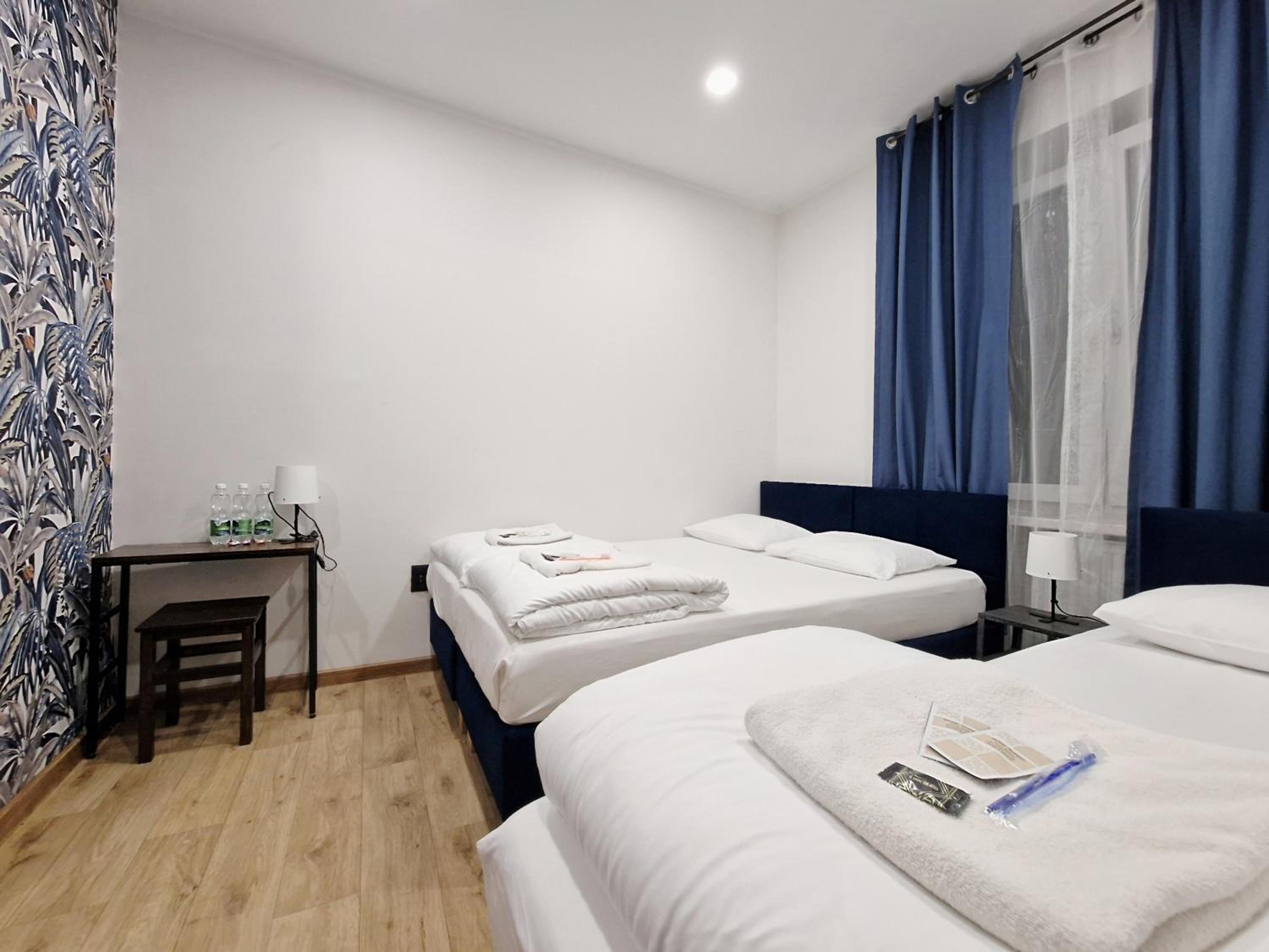 Hostel Helvetia - Private Rooms in City Center view 4