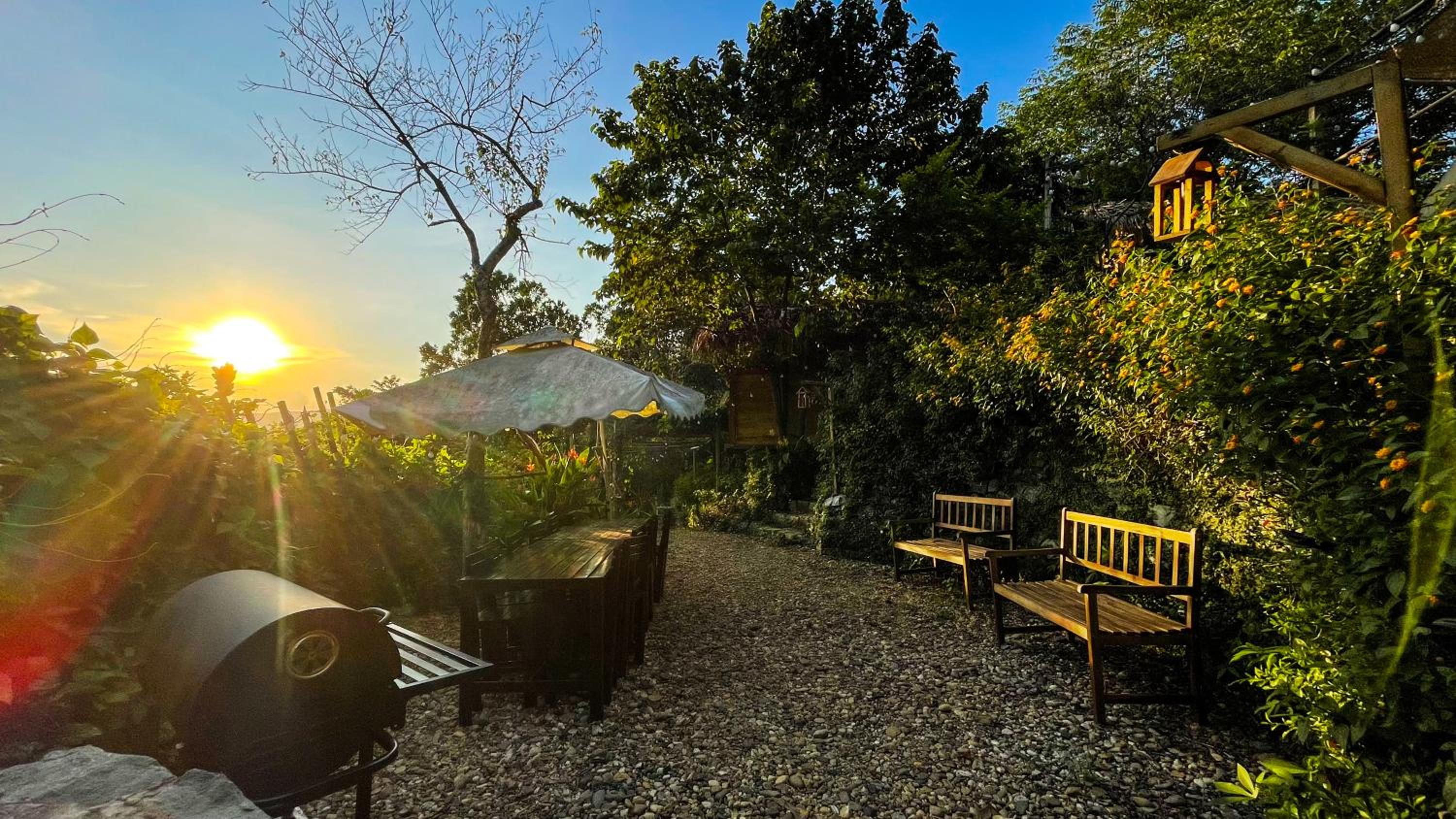 Xieng Retreat