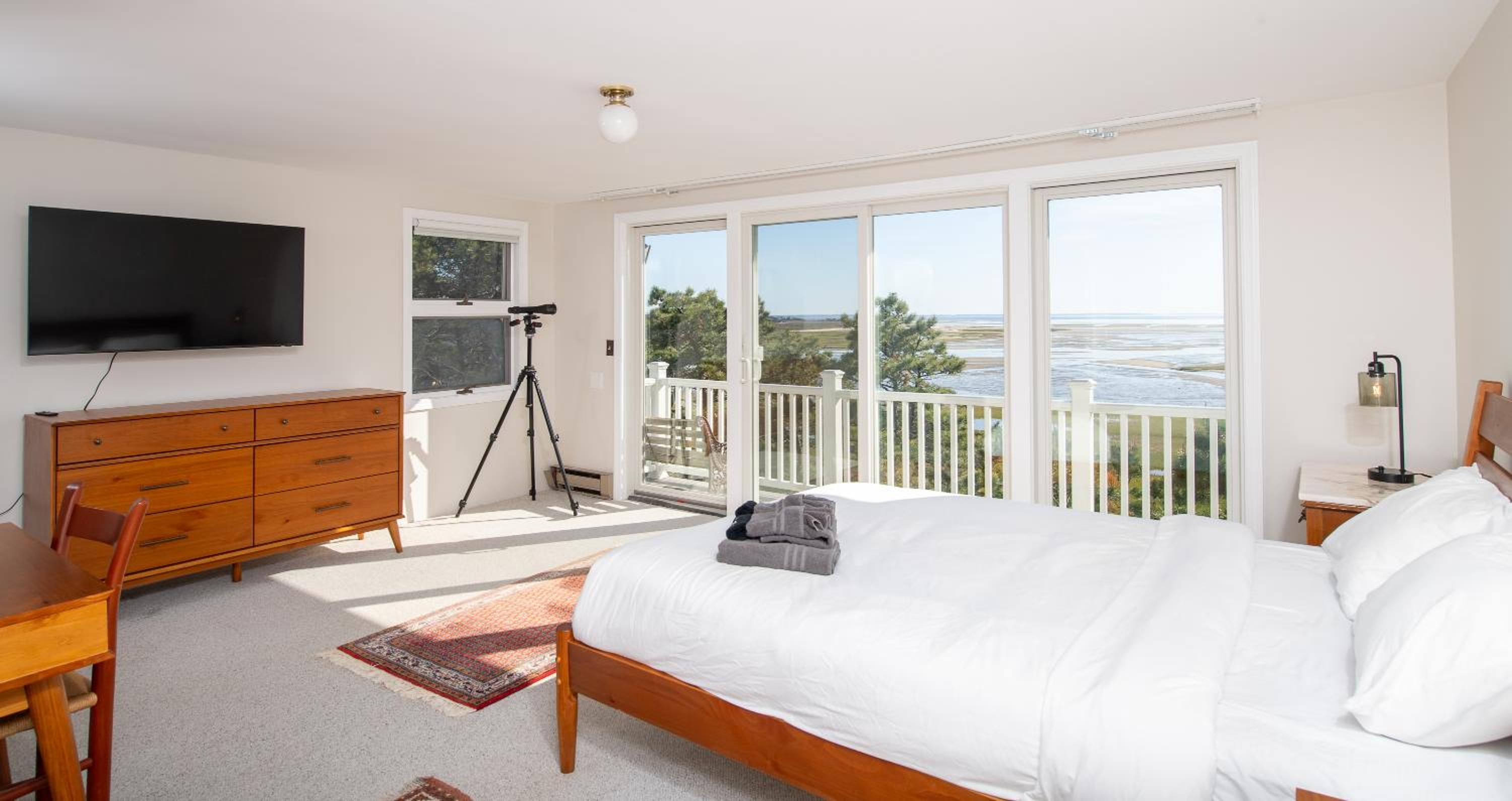 Cape Getaway by Leavetown Vacations view 2