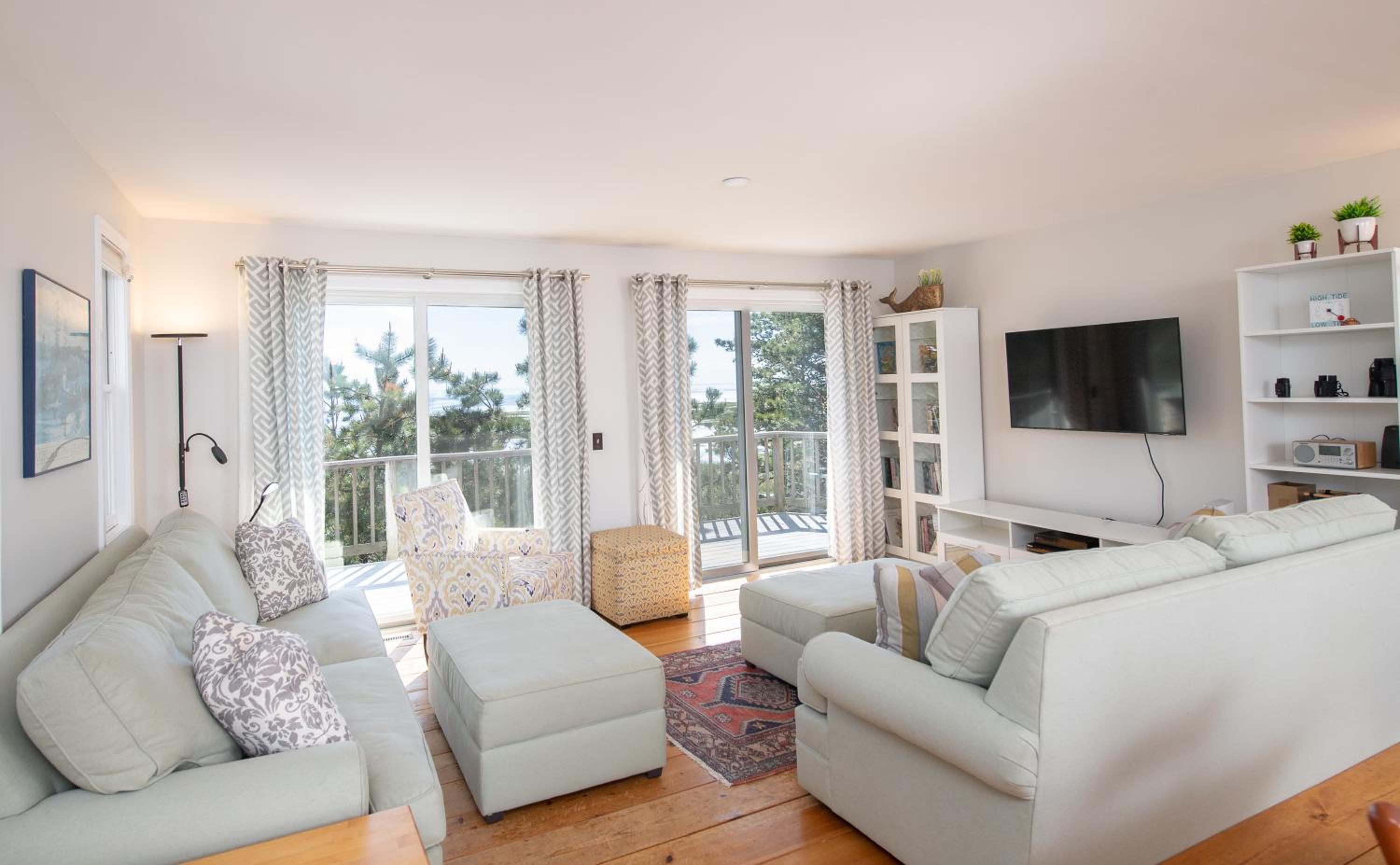 Cape Getaway by Leavetown Vacations view 3