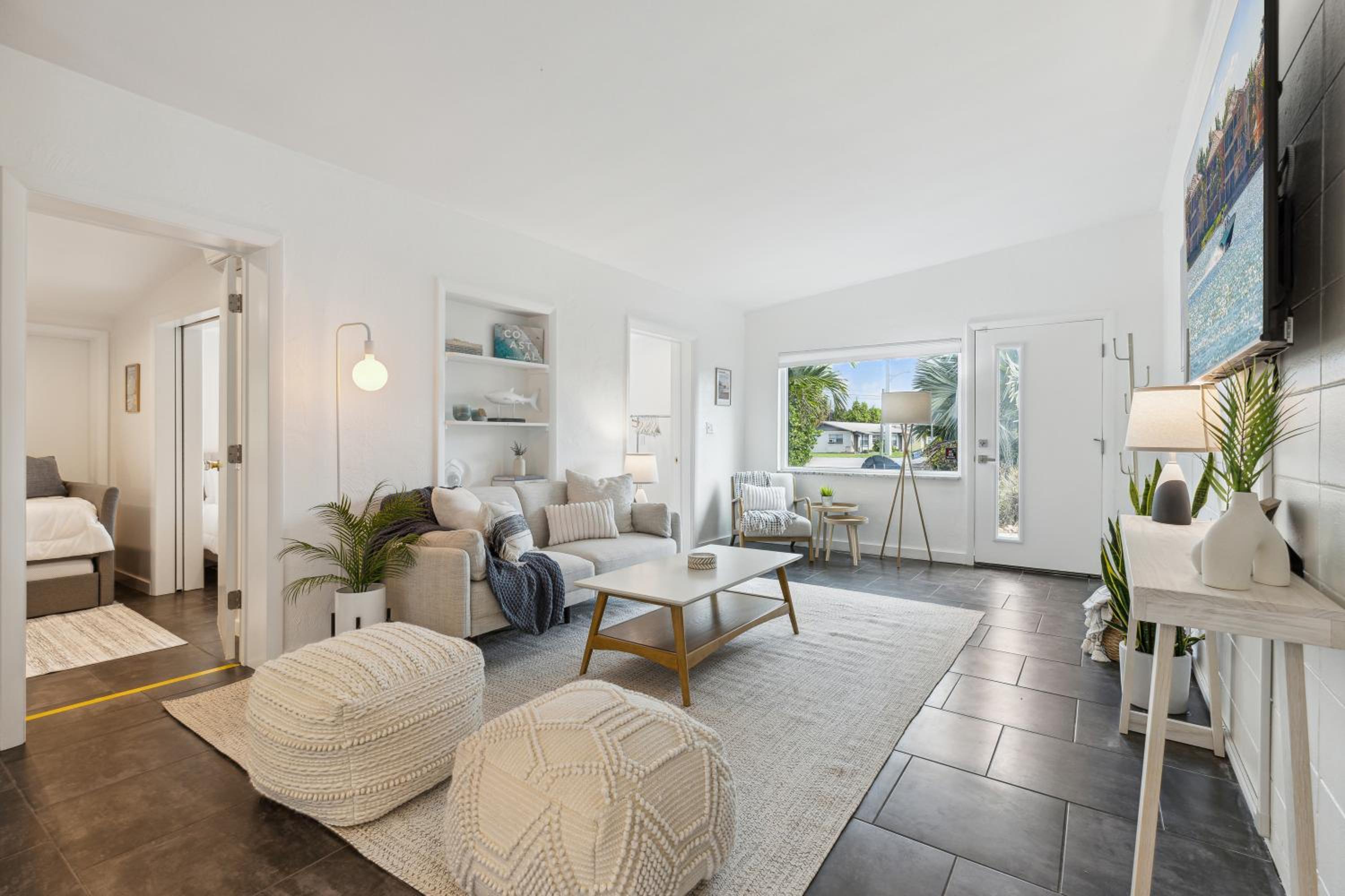 Luxury Beachside Retreat Steps From The Beach! view 3