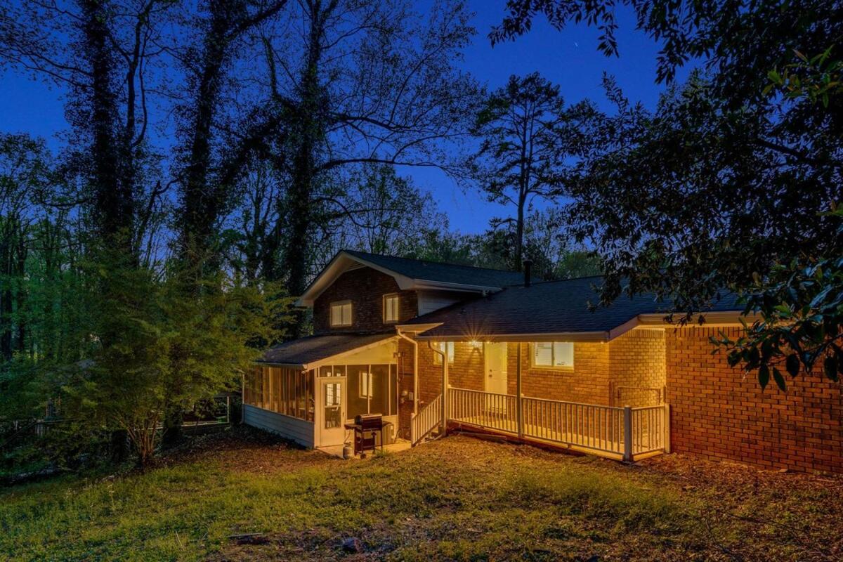 Spacious Decatur Home Sleeps 12, Work-Ready view 5