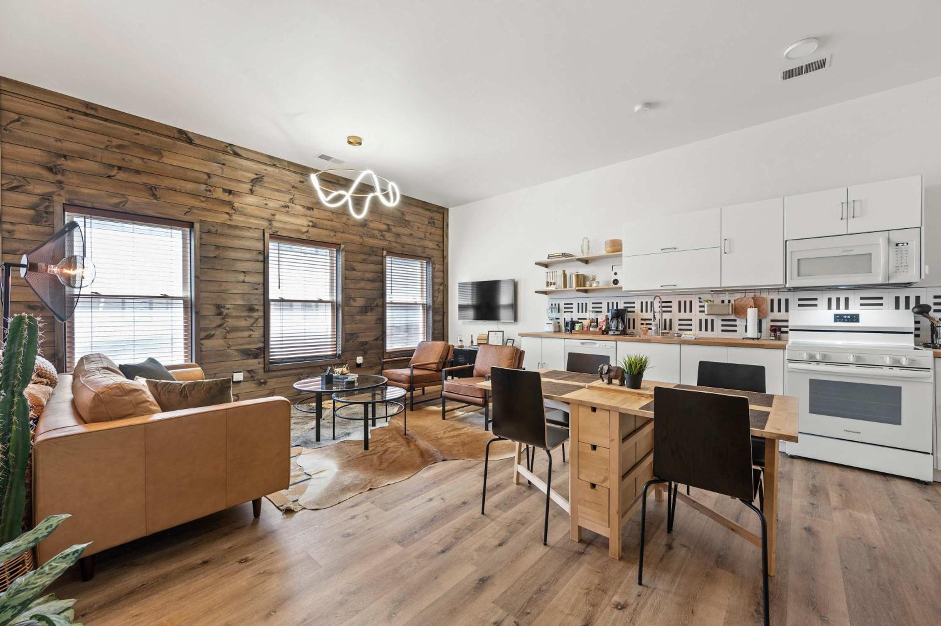 Top-Rated 1BR Near Convention Center & Parking view 4