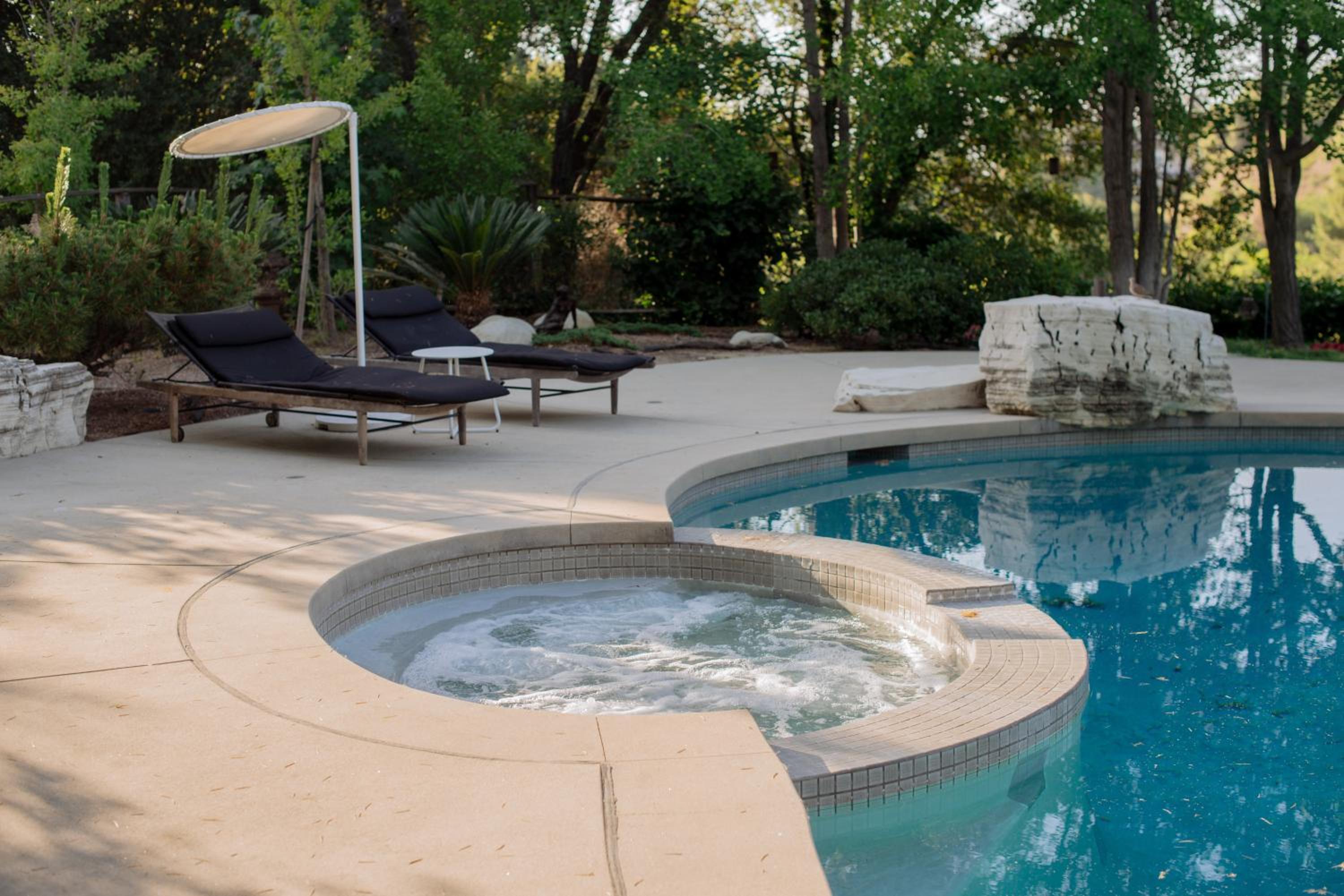 Mid-Century Zen Mountain Getaway