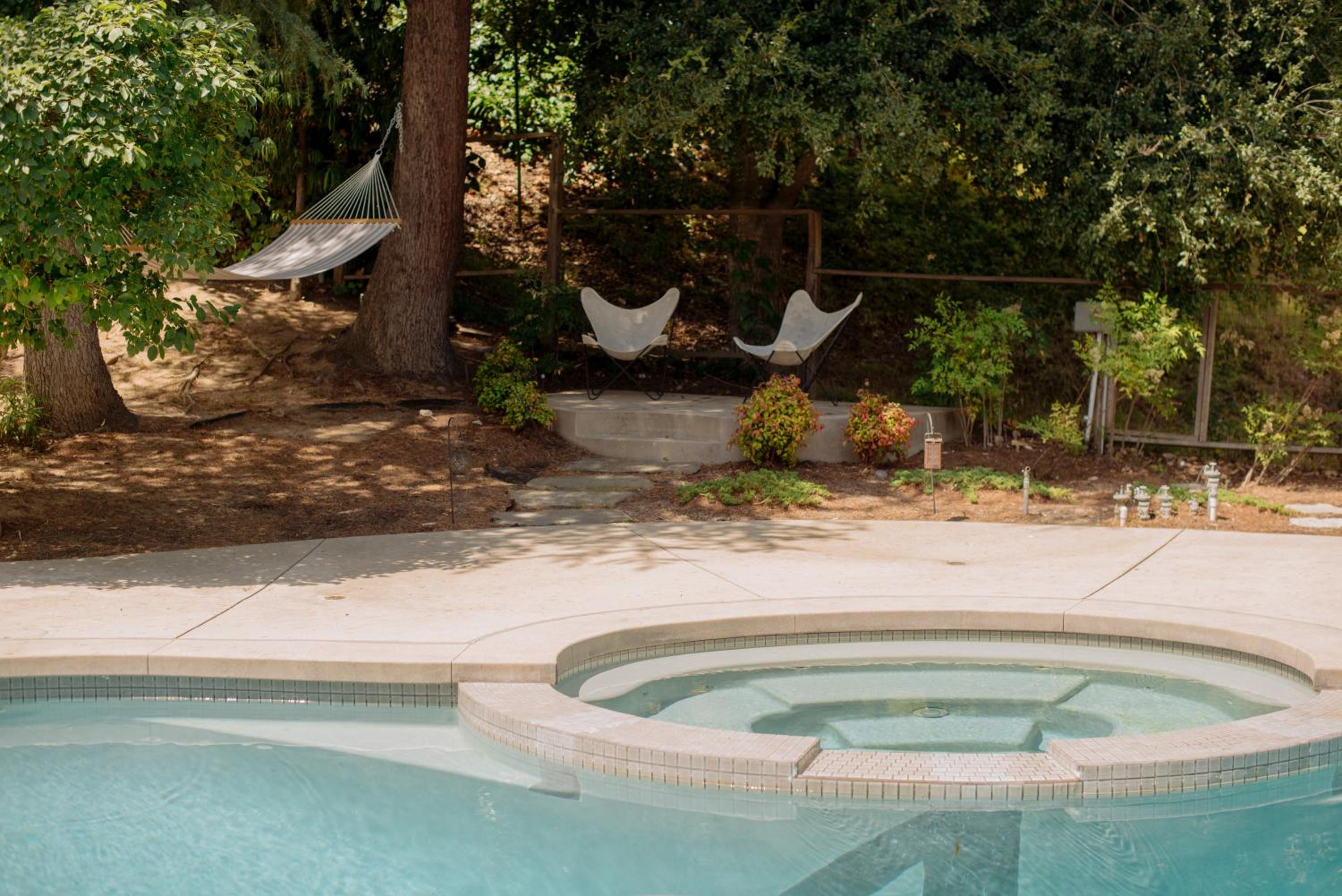 Mid-Century Zen Mountain Getaway