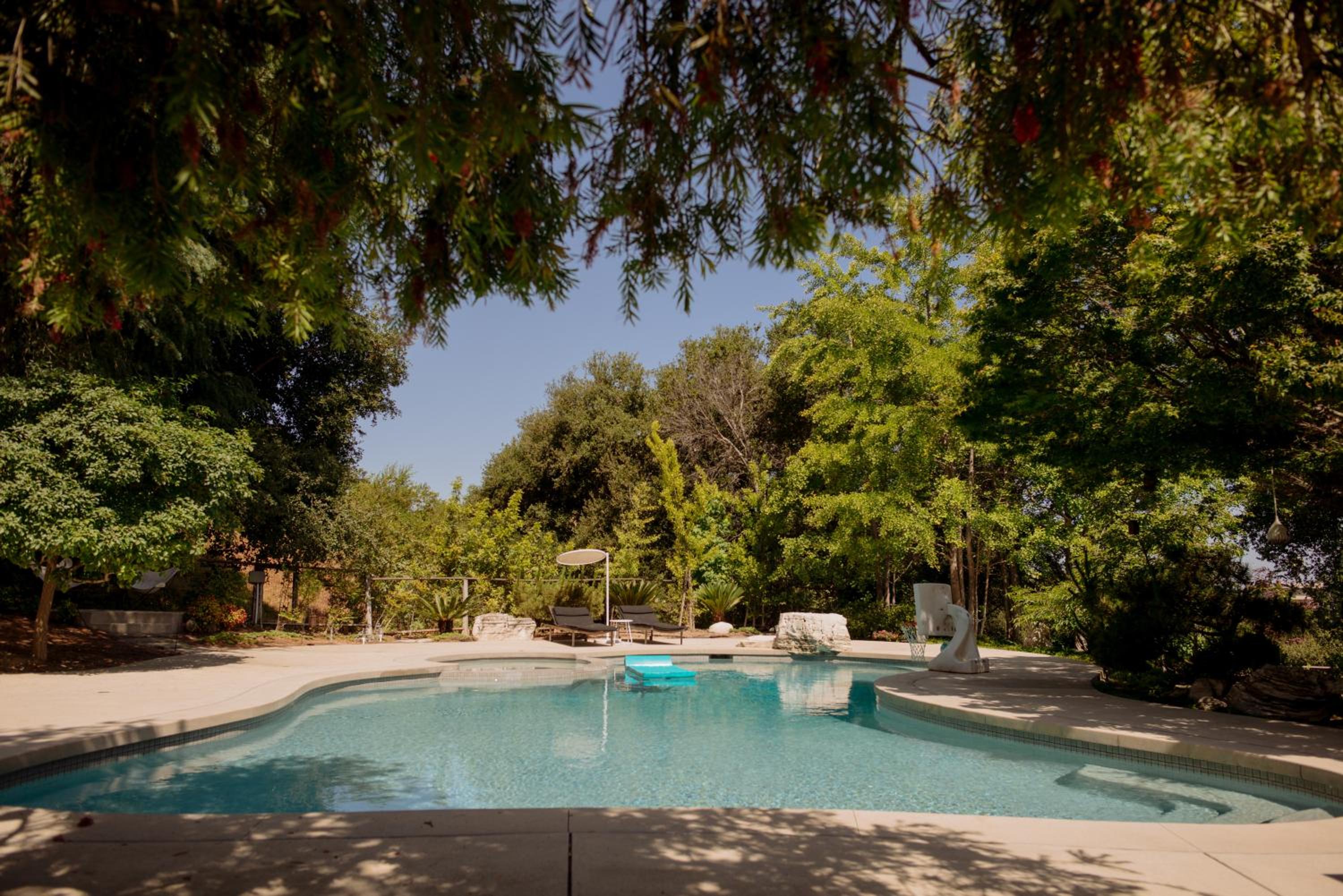 Mid-Century Zen Mountain Getaway
