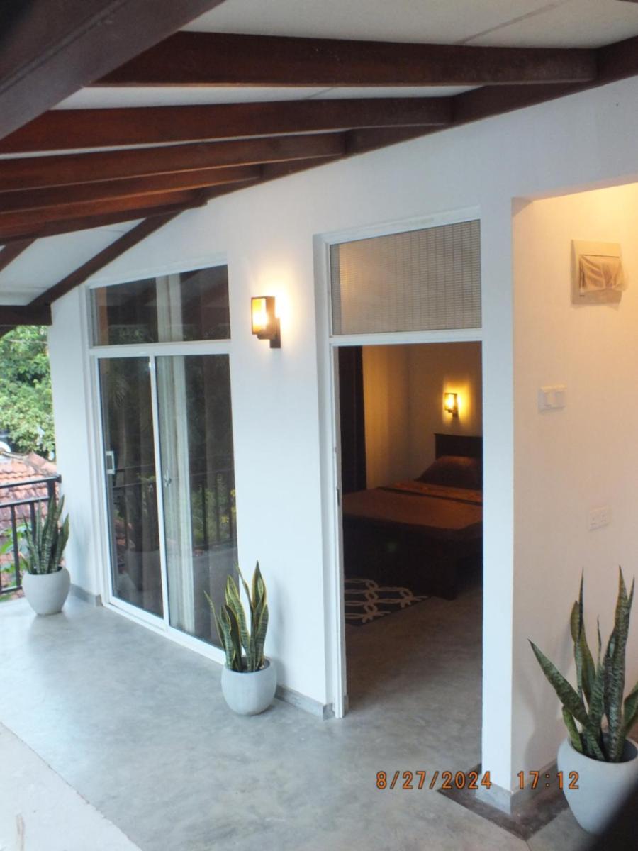 Saman Rock villa