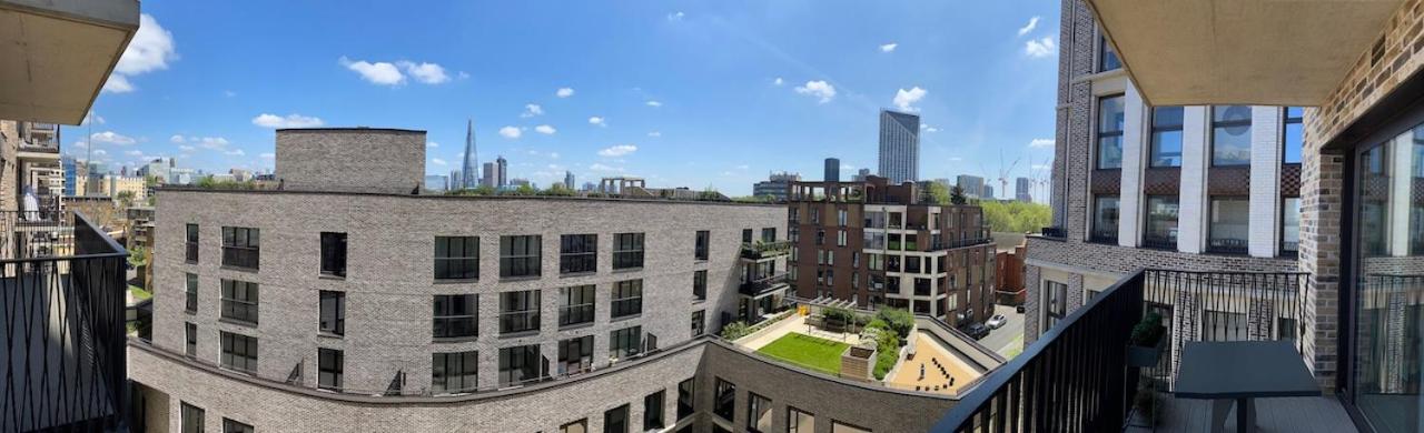 Lux London Bridge One Bedroom Apartment view 3