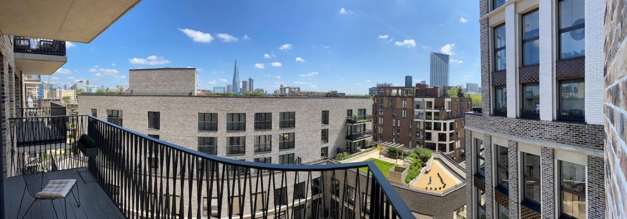 Lux London Bridge One Bedroom Apartment view 4