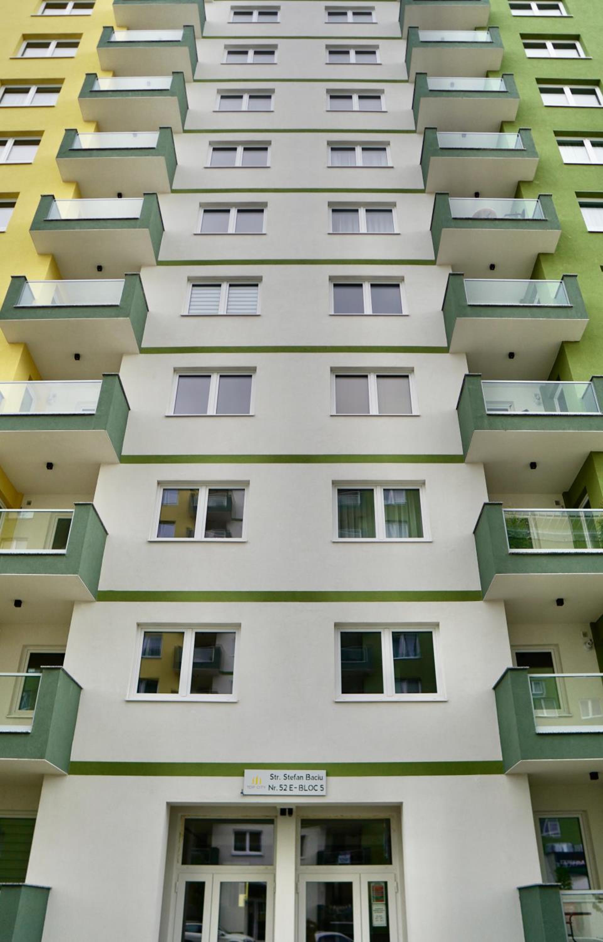Coresi Top City apartments, 52 stefan baciu,