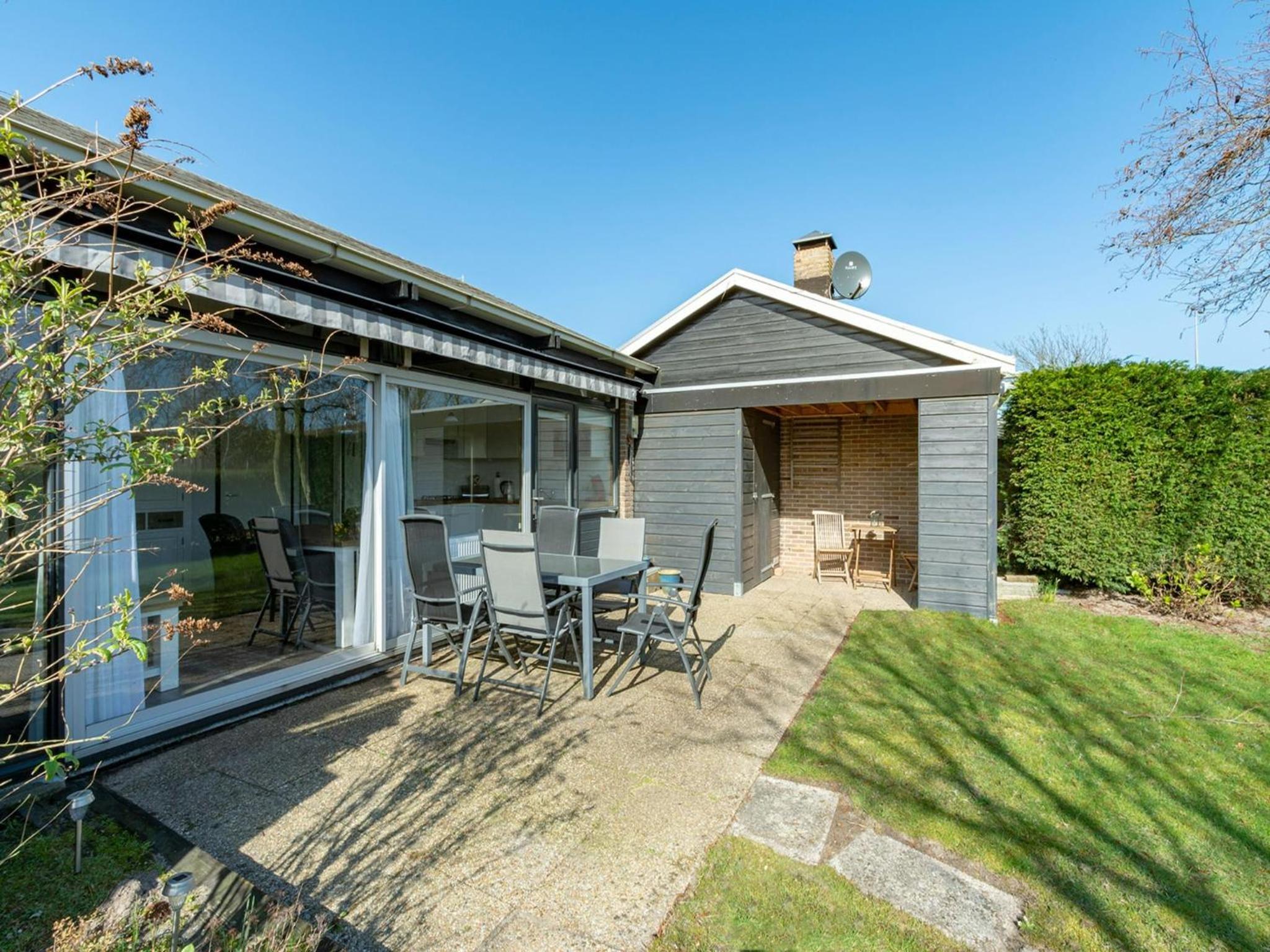 Boerenslag-2 bungalow, 5-guests opposite Beach view 2