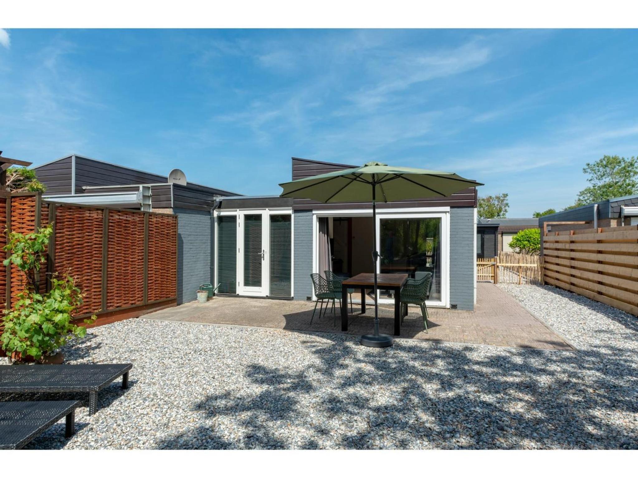 De Blenck 29 Bungalow near dunes, beach view 4