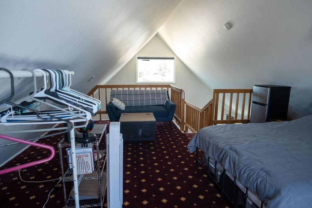 Cozy Wet Mountain Valley Cottage - Property Image 17