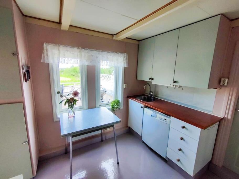Cosy farmhouse with fjord view