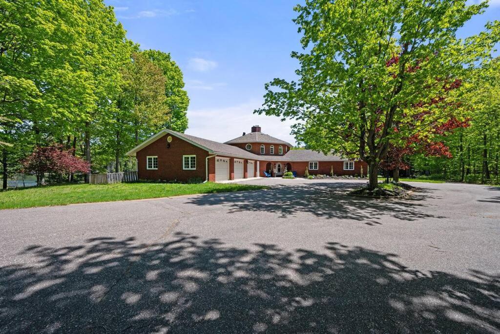 Kings Wee Castle 6BR Serene Luxury Family Retreat